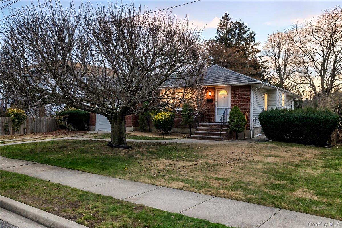 41 Meade Avenue, Bethpage, NY 11714