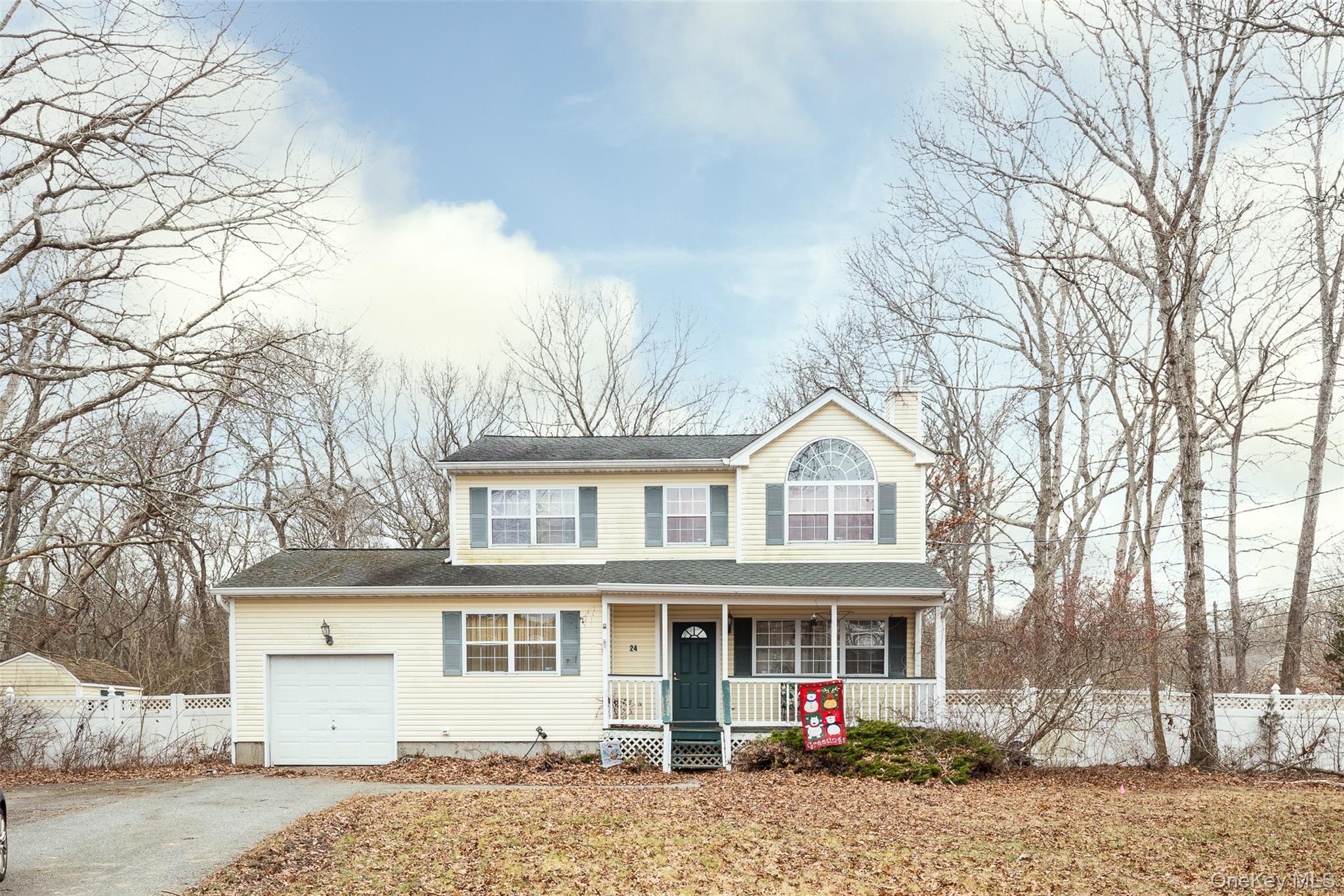 24 Lonscreek Place, Mastic Beach, NY 11951