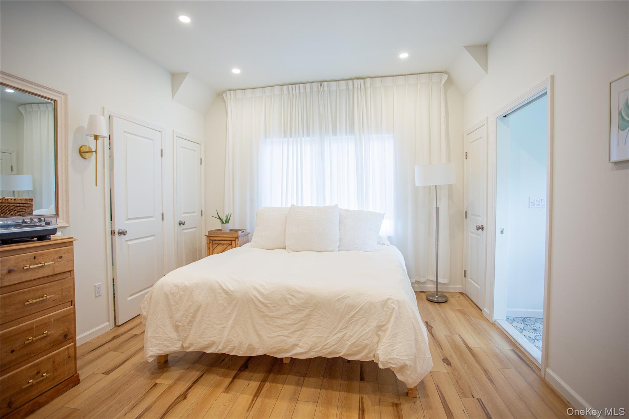 2175 Bay Boulevard, Atlantic Beach, NY 11509