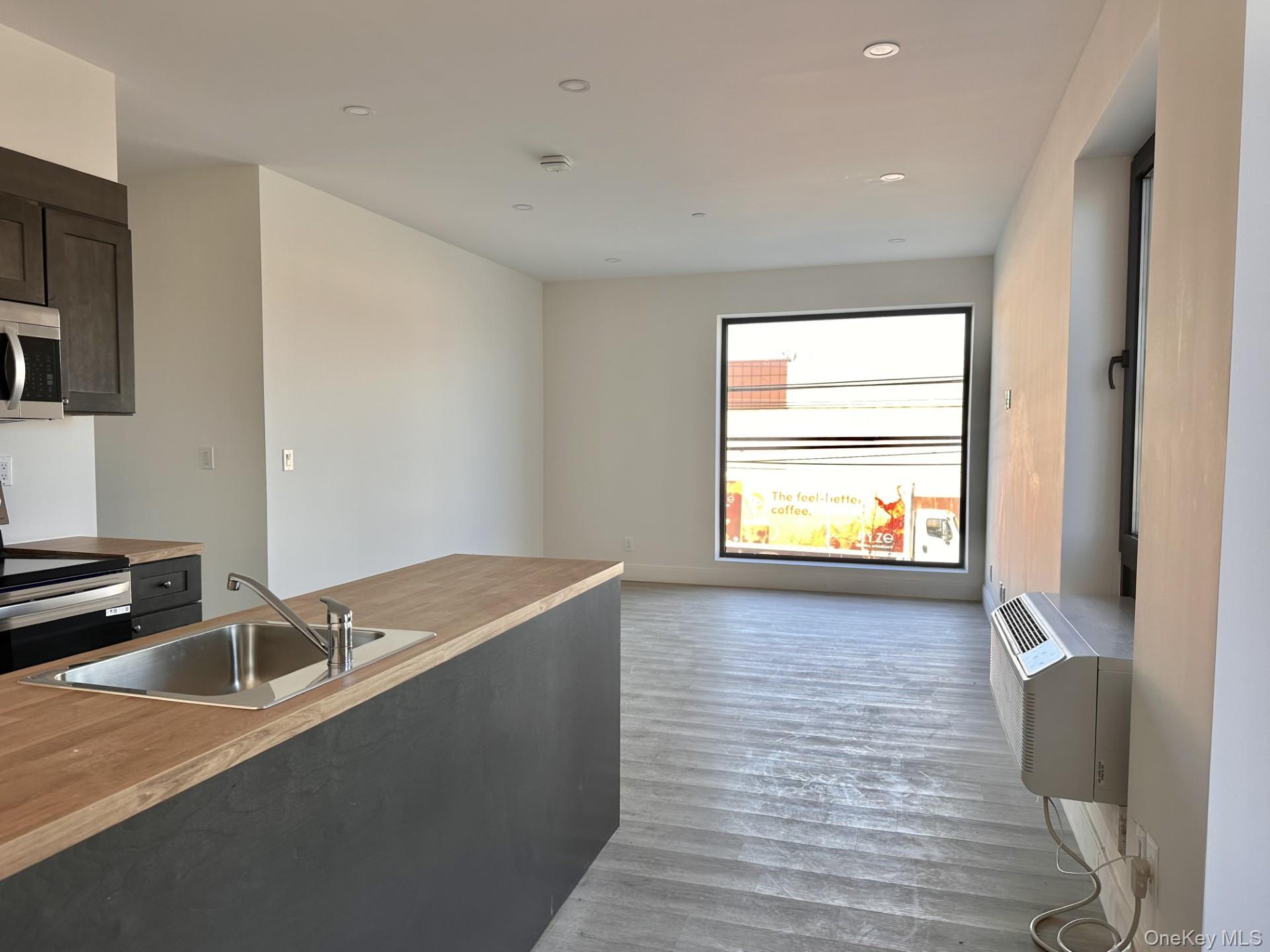 362 W MERRICK Road # 201, Valley Stream, NY 11580