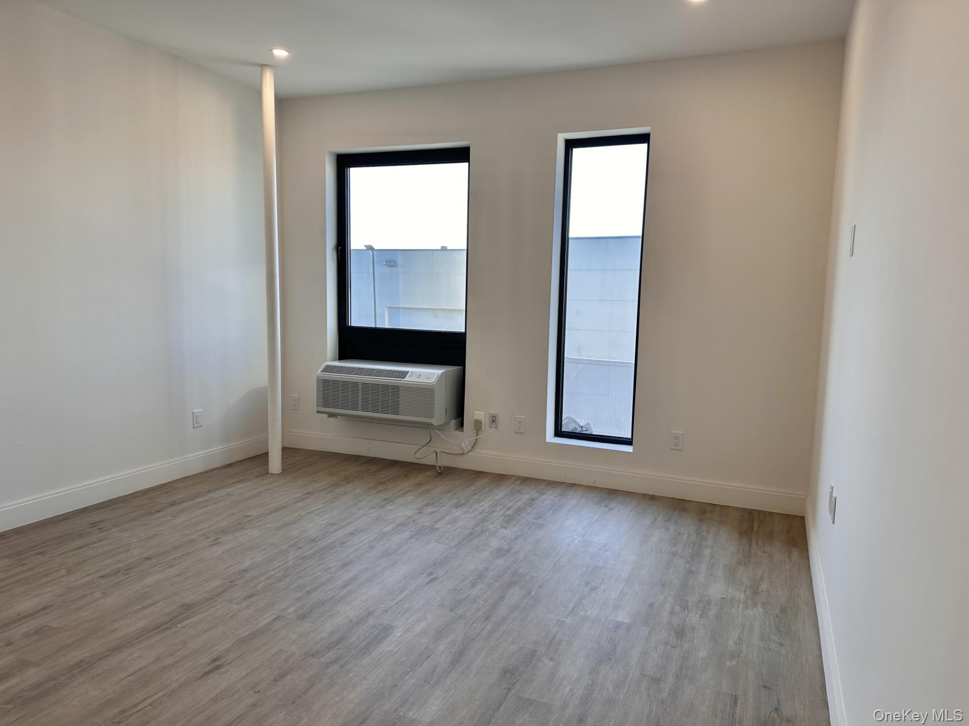 362 W MERRICK Road # 203, Valley Stream, NY 11580