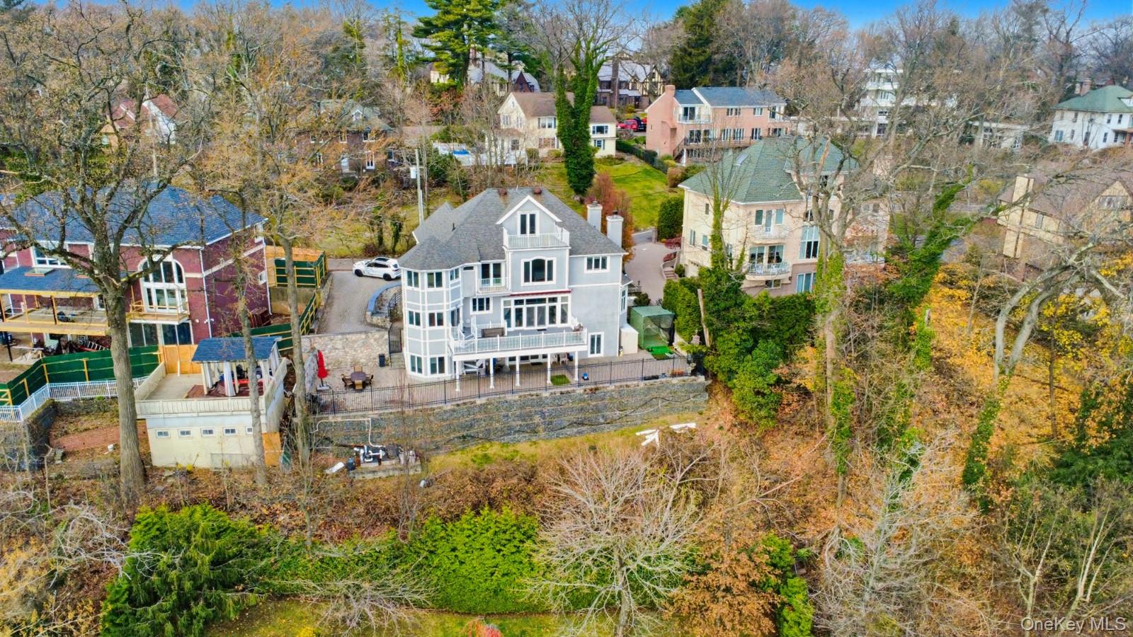 174 Douglas, Staten Island, NY 10304