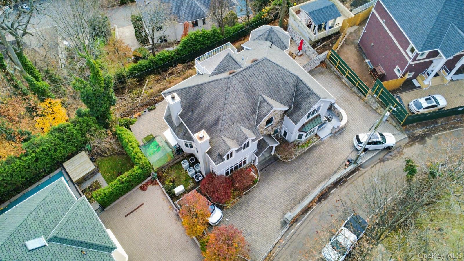 174 Douglas, Staten Island, NY 10304