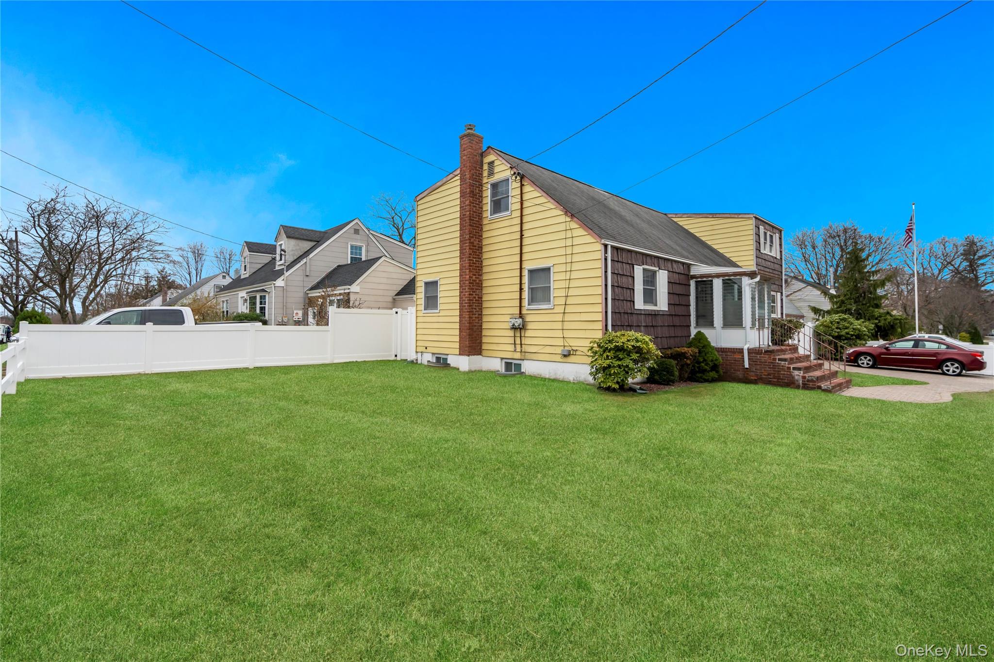 149 Byrd Street, Lindenhurst, NY 11757