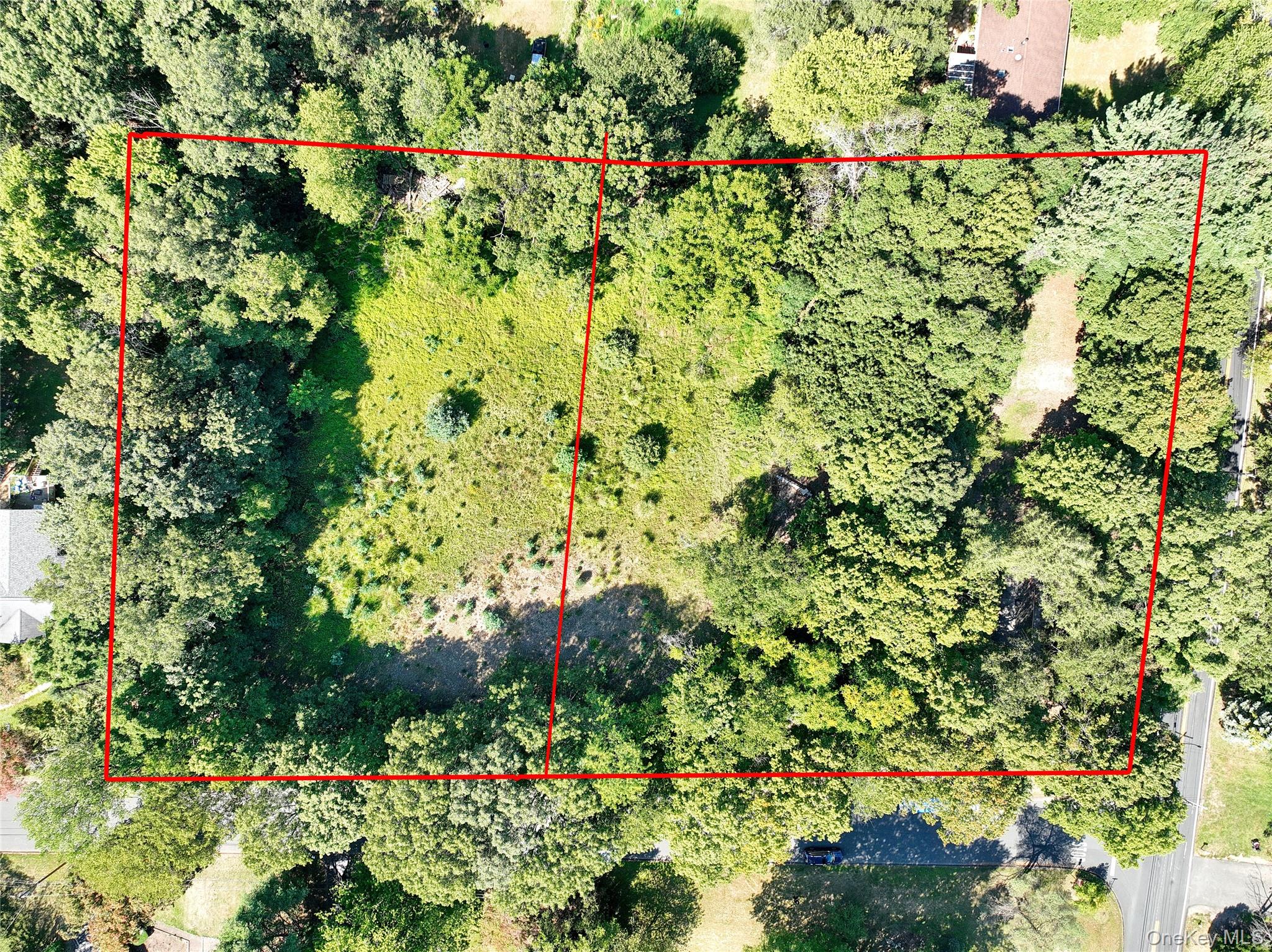 6 Bellows Lane, Chestnut Ridge, NY 10952