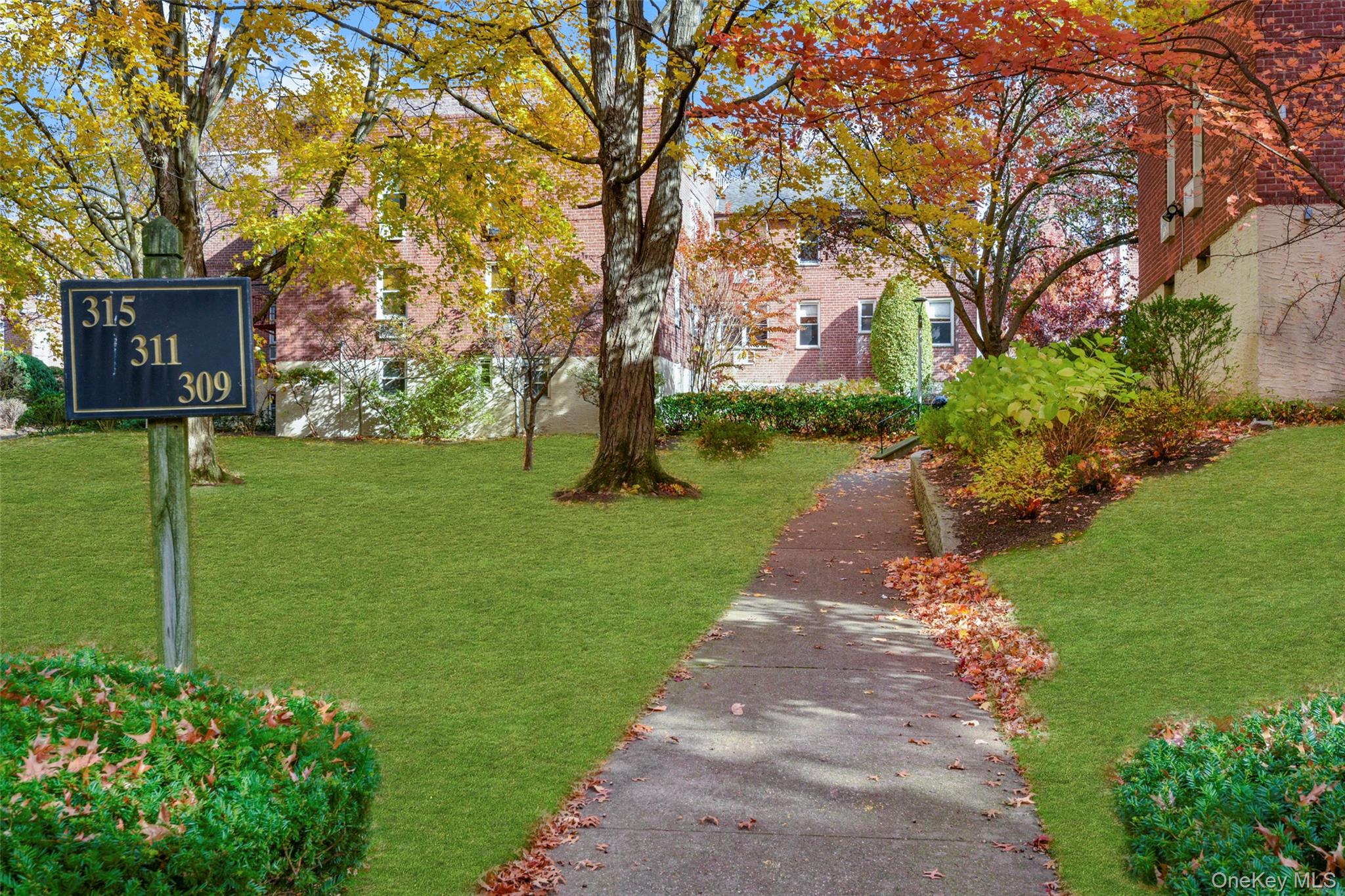 315 Palmer Terrace # 1E, Mamaroneck, NY 10543