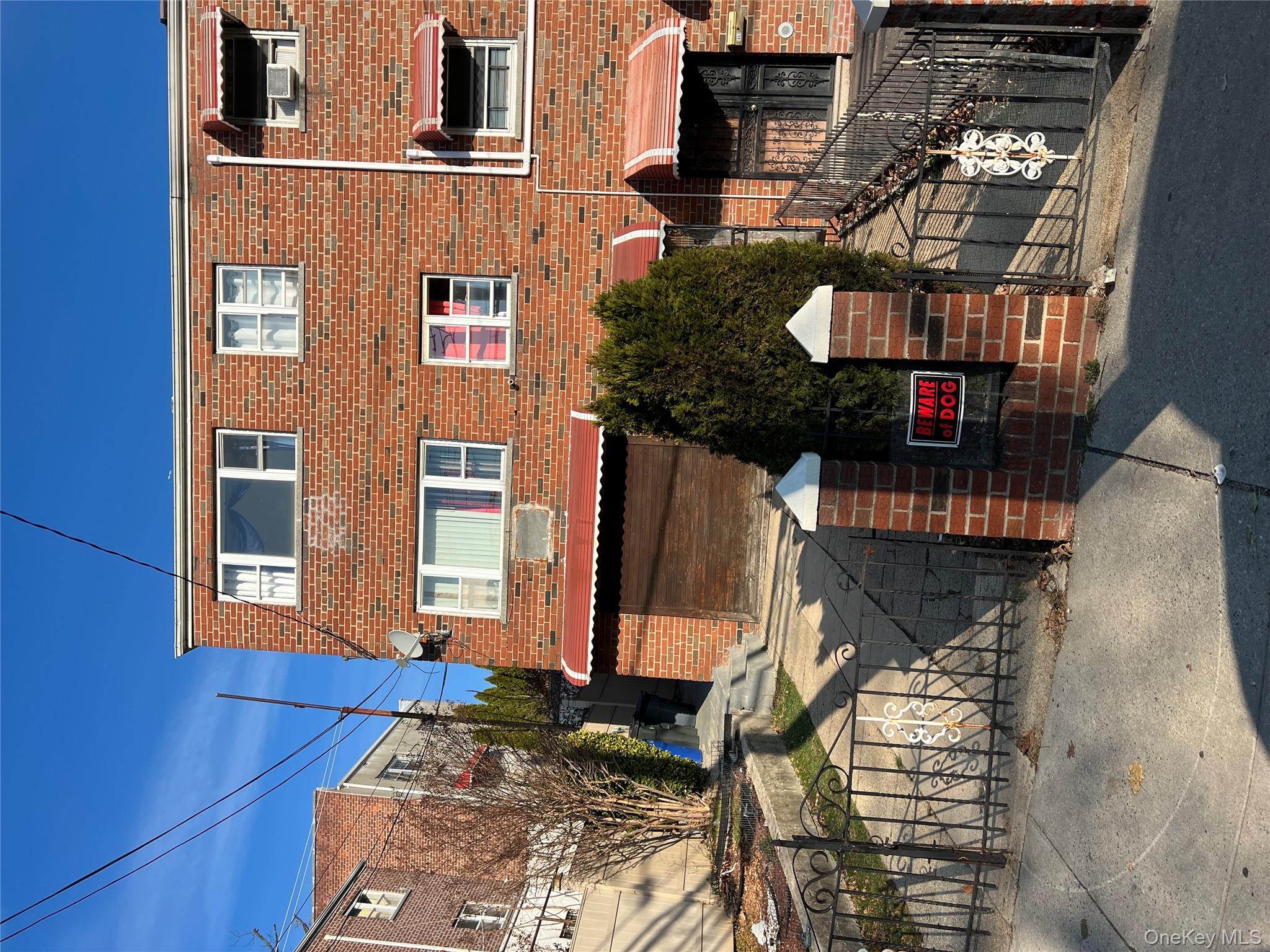 1461 E 233rd Street, Bronx, NY 10466