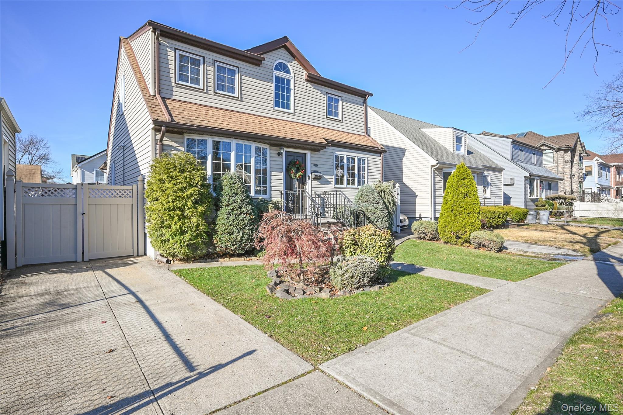 4940 169th Street, Flushing, NY 11365