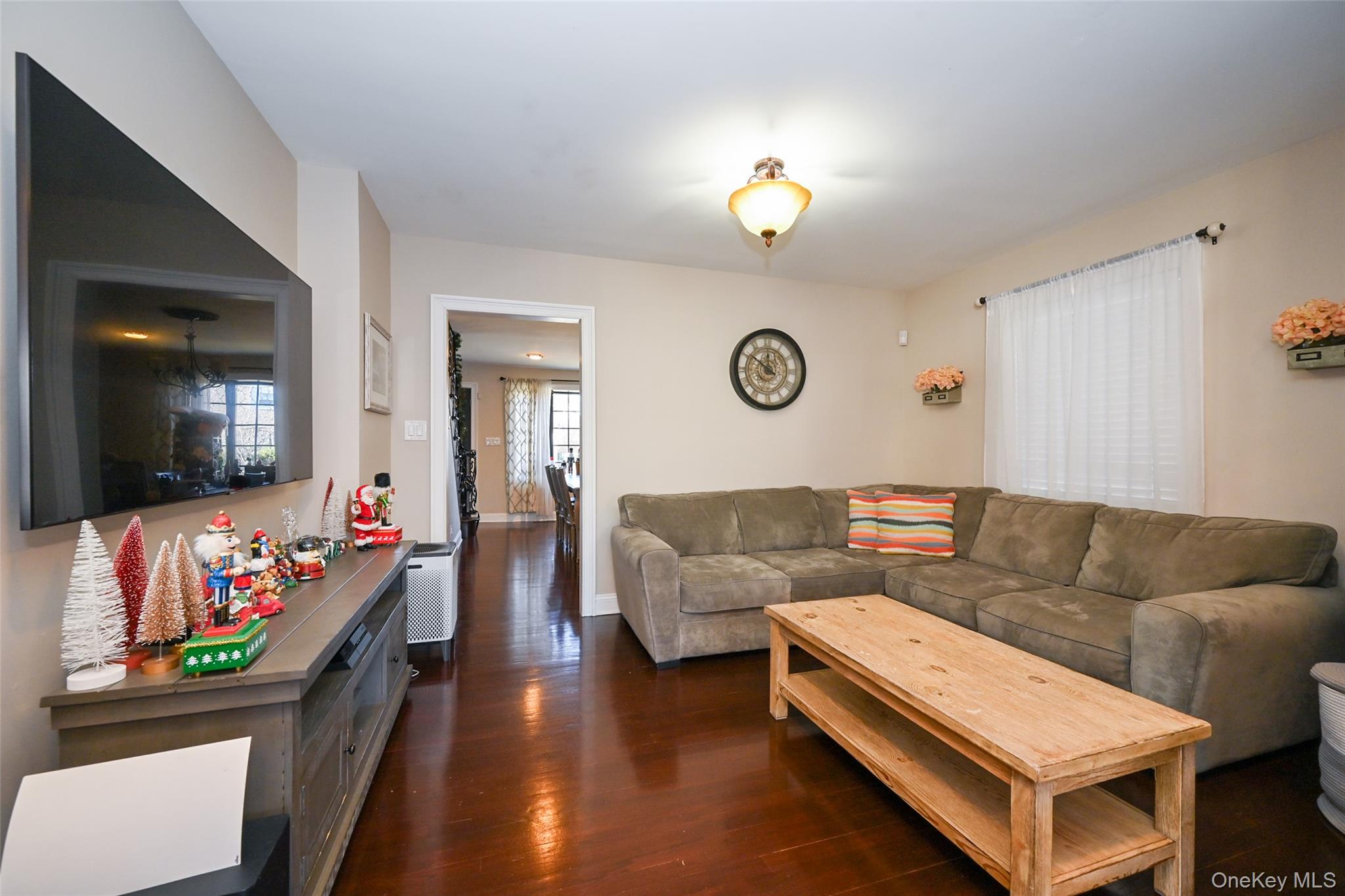 4940 169th Street, Flushing, NY 11365