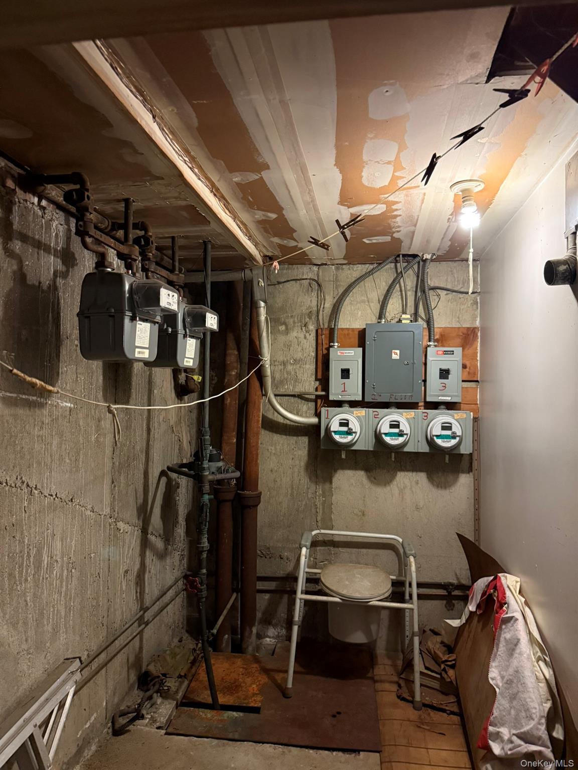 41-38 74 Street, Elmhurst, NY 11373