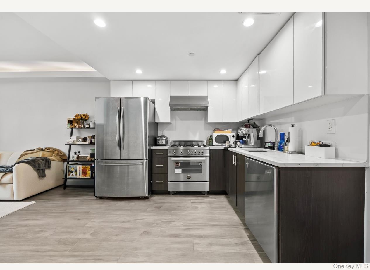 97-45 63 Drive Unit #6A, Rego Park, NY 11374