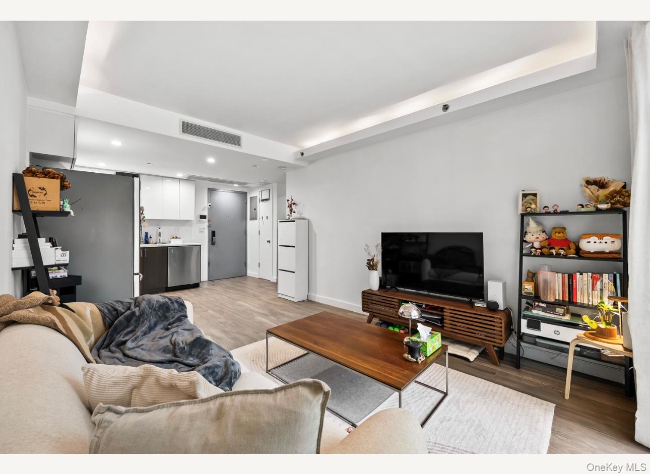 97-45 63 Drive Unit #6A, Rego Park, NY 11374