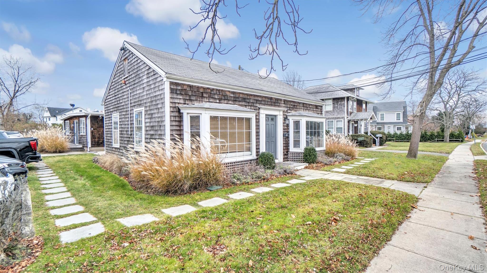 16 Library Avenue, Westhampton Beach, NY 11978