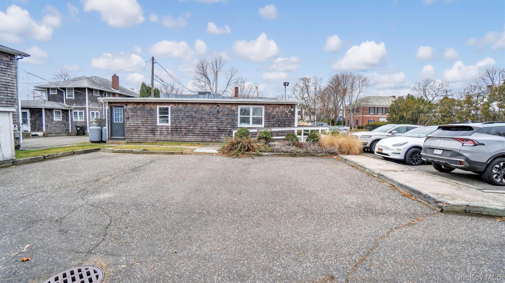 16 Library Avenue, Westhampton Beach, NY 11978