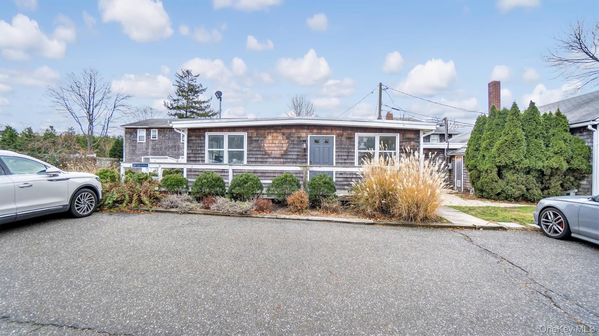 16 Library Avenue, Westhampton Beach, NY 11978