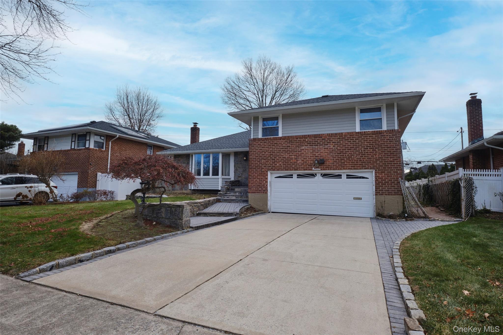 19 Birchwood Park Drive, Syosset, NY 11791