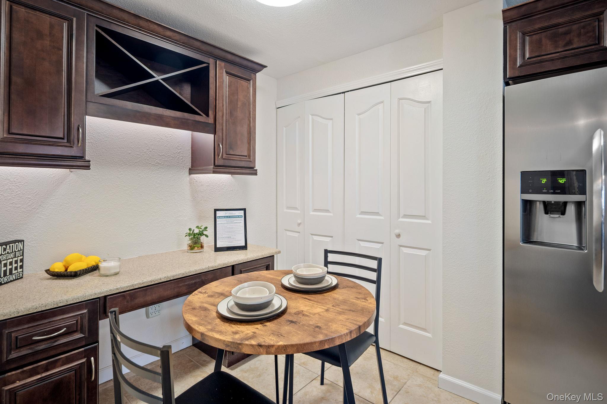 400 High Point Drive # PH5, Hartsdale, NY 10530