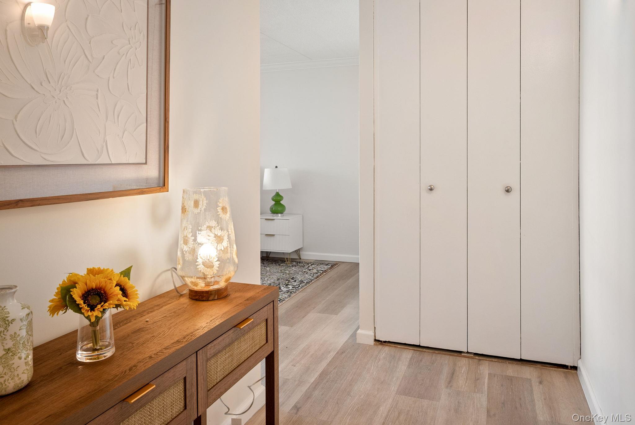 400 High Point Drive # PH5, Hartsdale, NY 10530