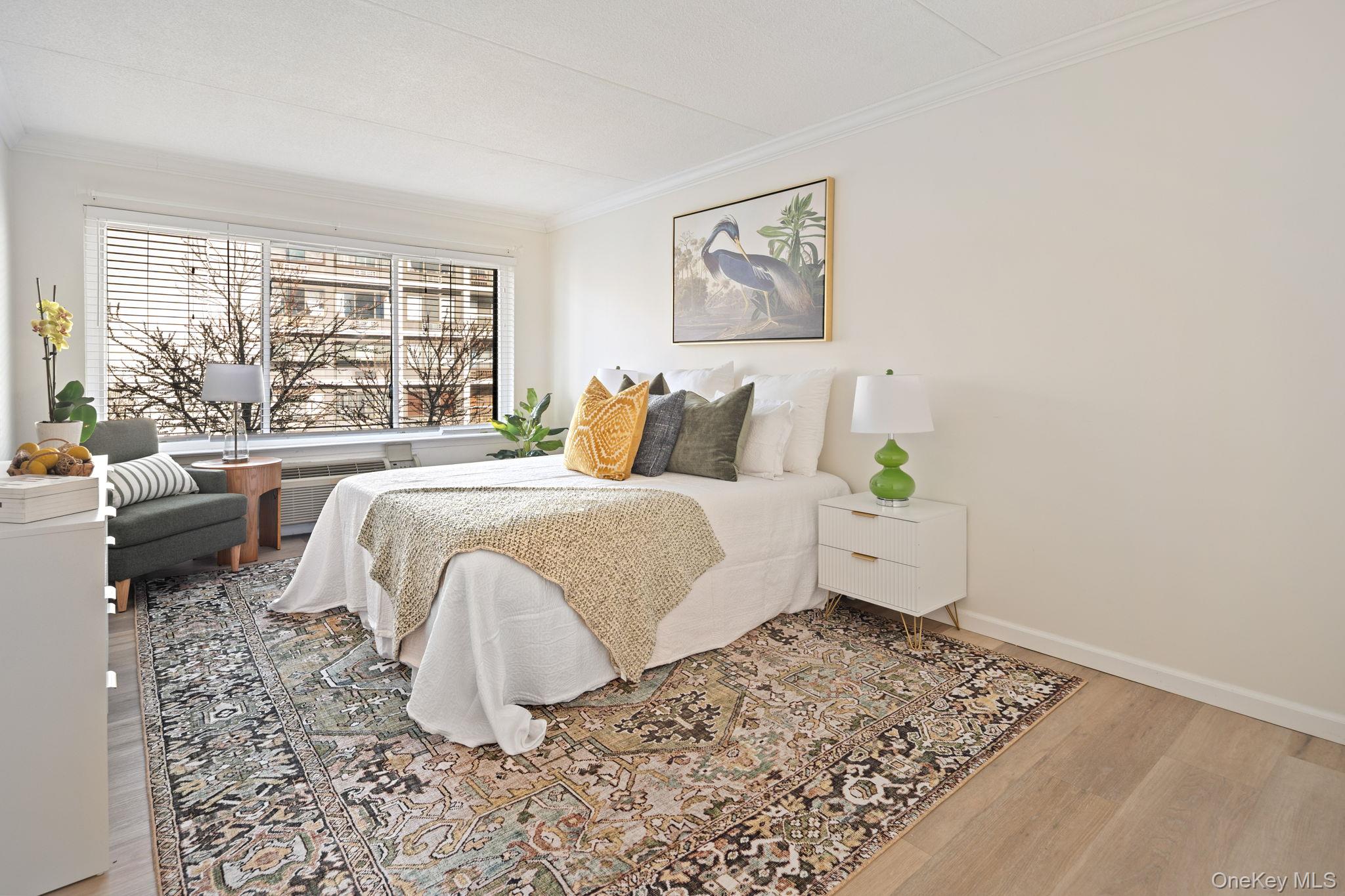 400 High Point Drive # PH5, Hartsdale, NY 10530