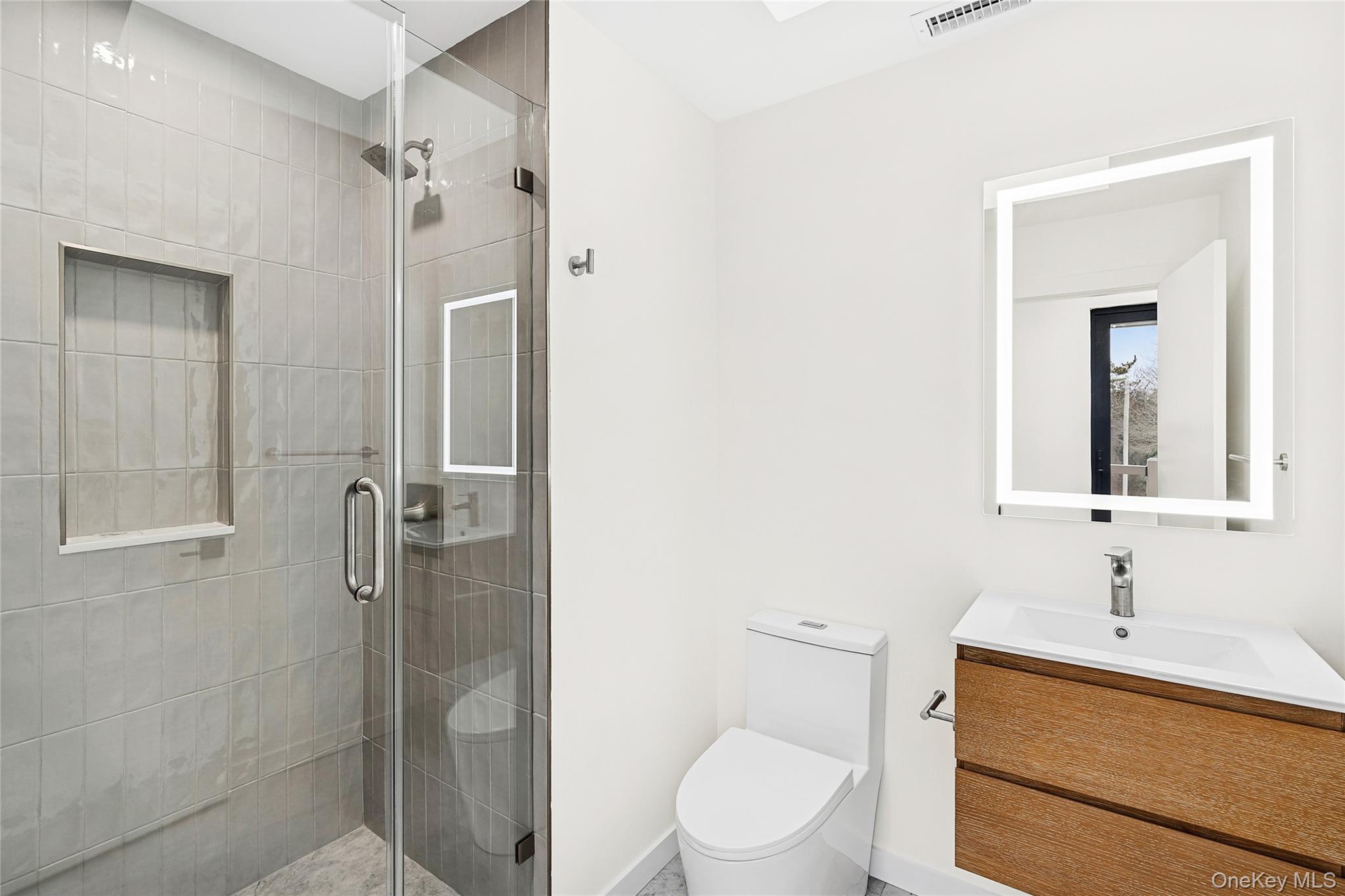 3 Shore Lane, Westhampton, NY 11977