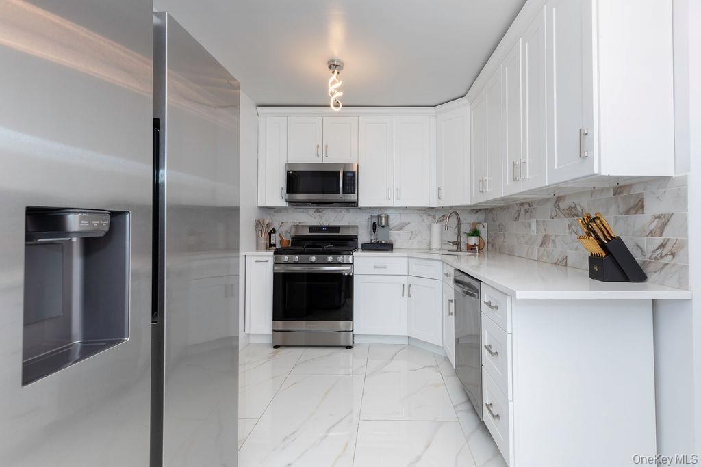 5 Sadore Lane # 3R, Yonkers, NY 10710