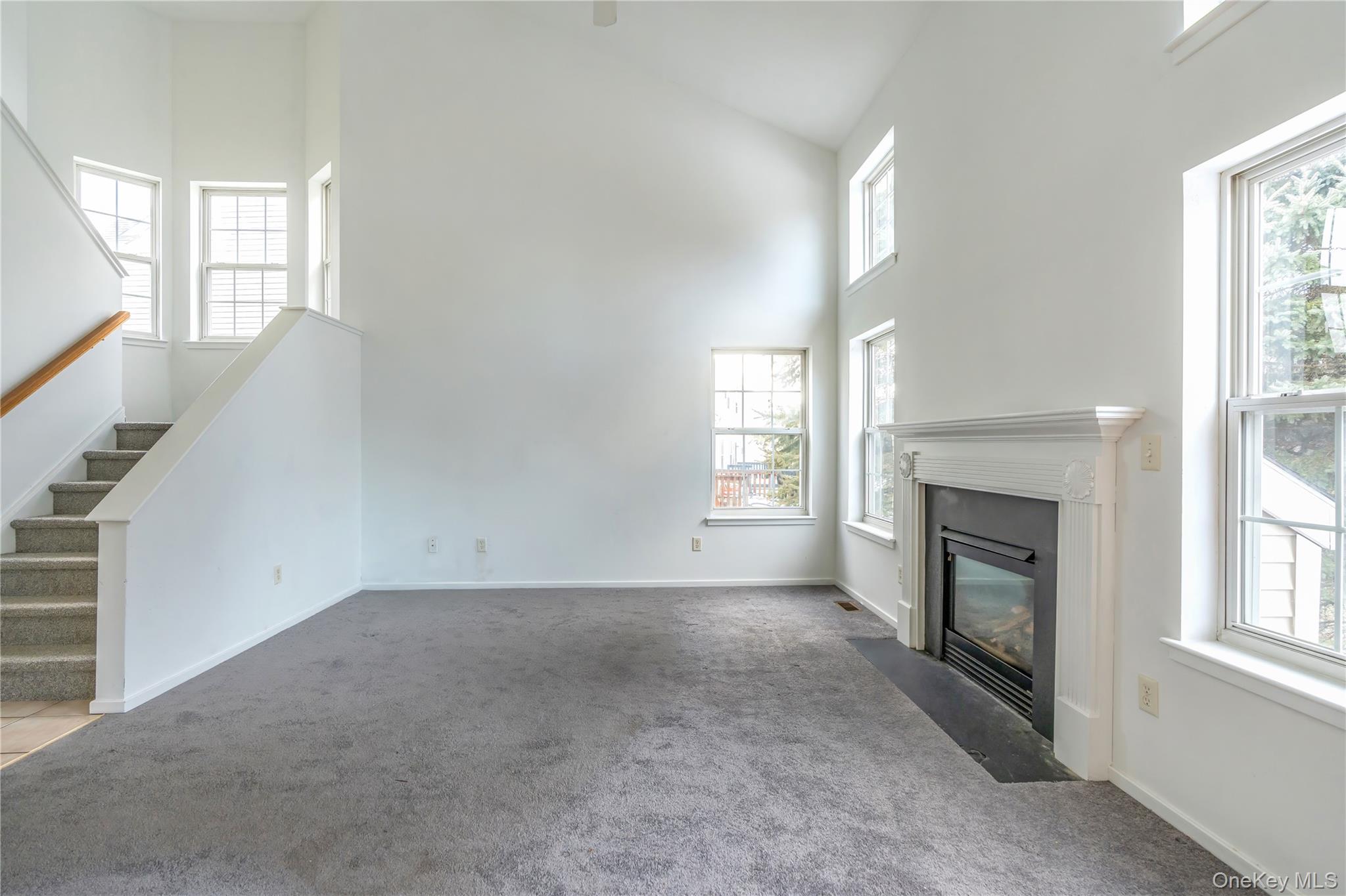 23 Alexander Drive, Washingtonville, NY 10992