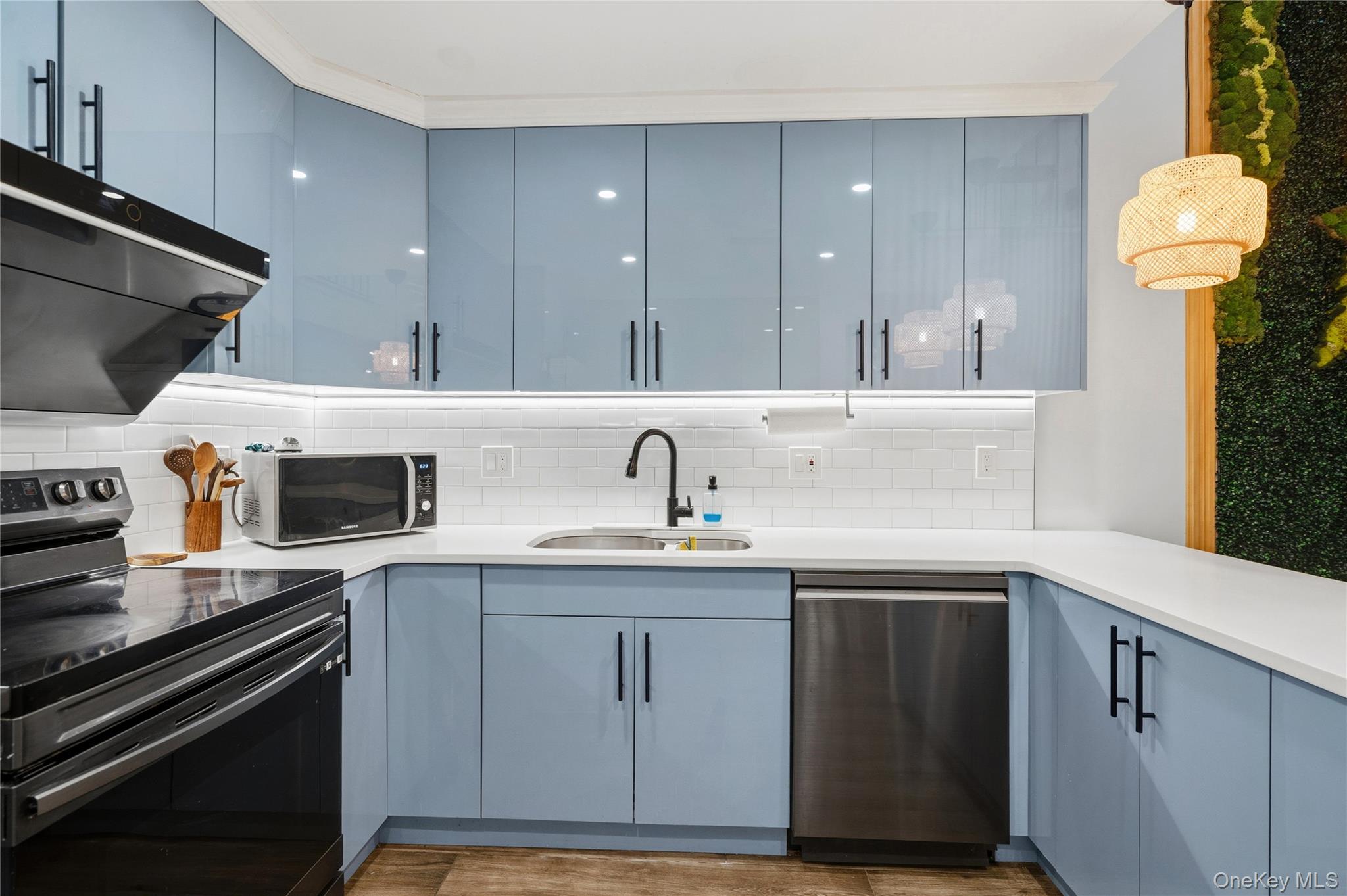 93 Estate Drive, Jericho, NY 11753