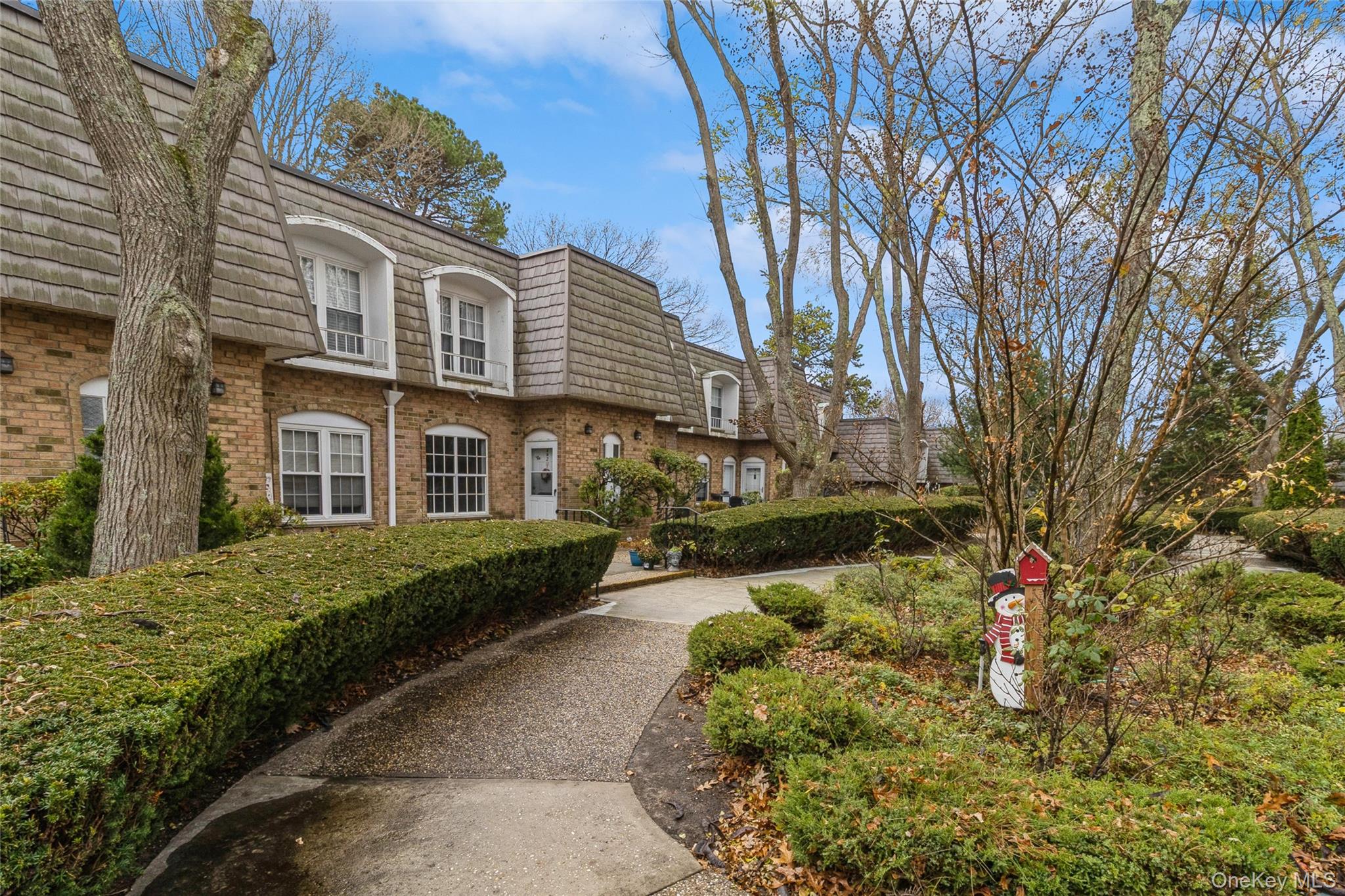 655 Middle Country Road # 4D1, Coram, NY 11727