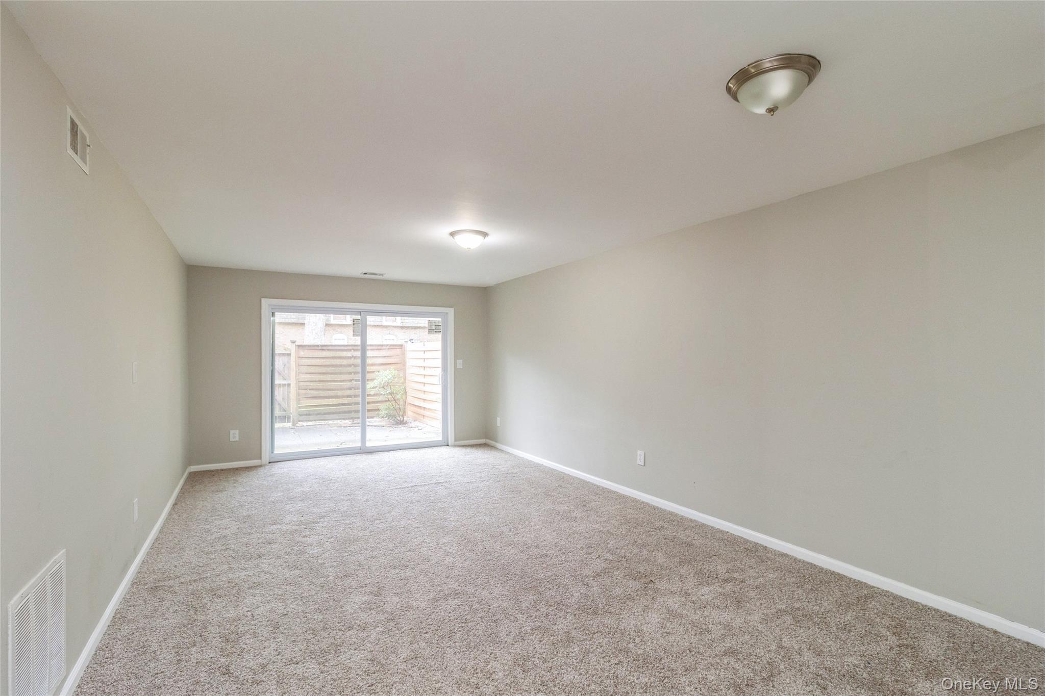 655 Middle Country Road # 4D1, Coram, NY 11727