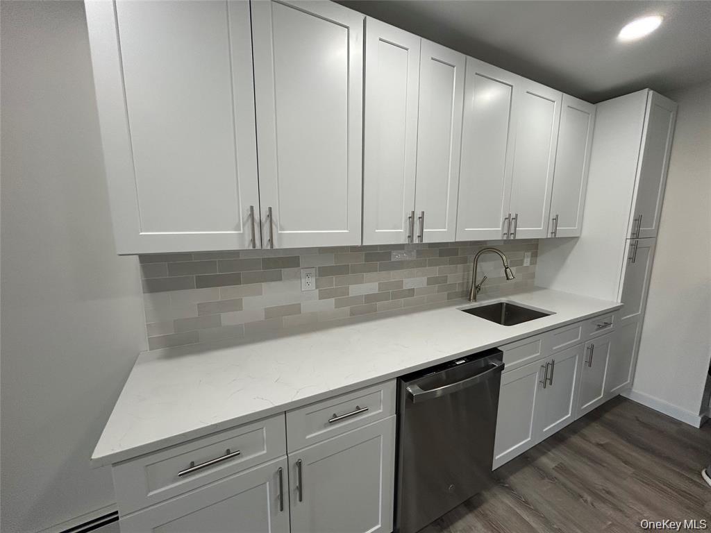 5 Norfolk Court, Coram, NY 11727