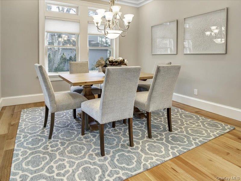 17 Adam Lane, Westhampton Beach, NY 11978