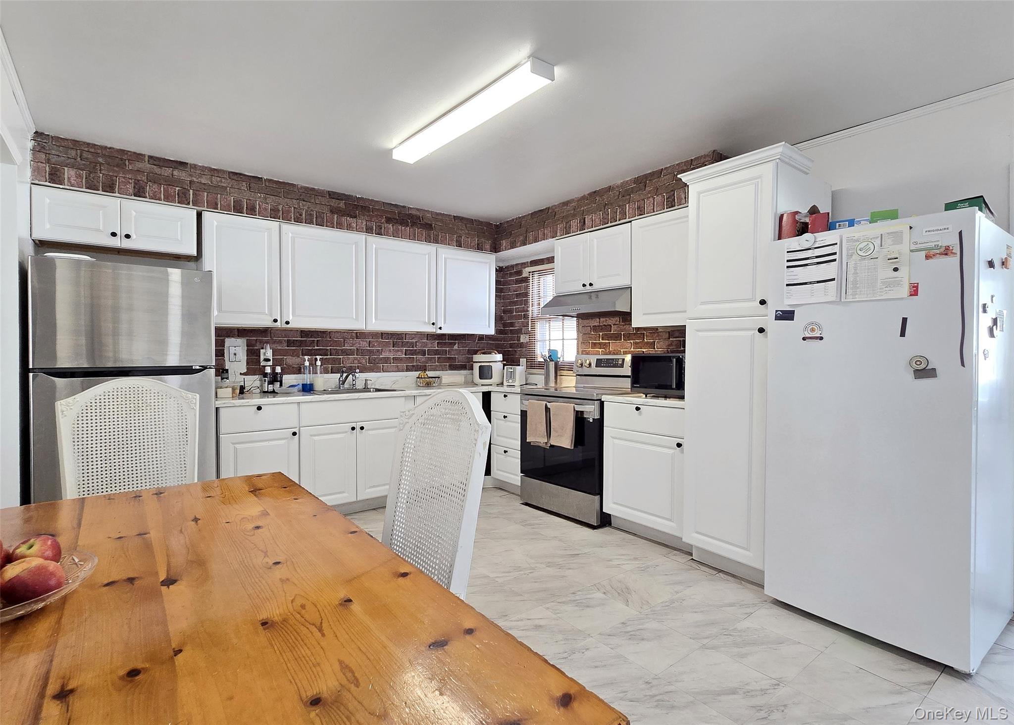 24 Quail Run, Massapequa, NY 11758