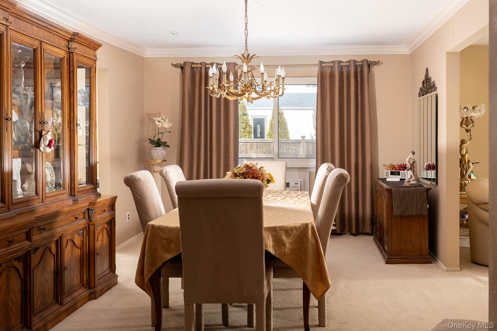 53 Tulipwood Dr, Commack, NY 11725