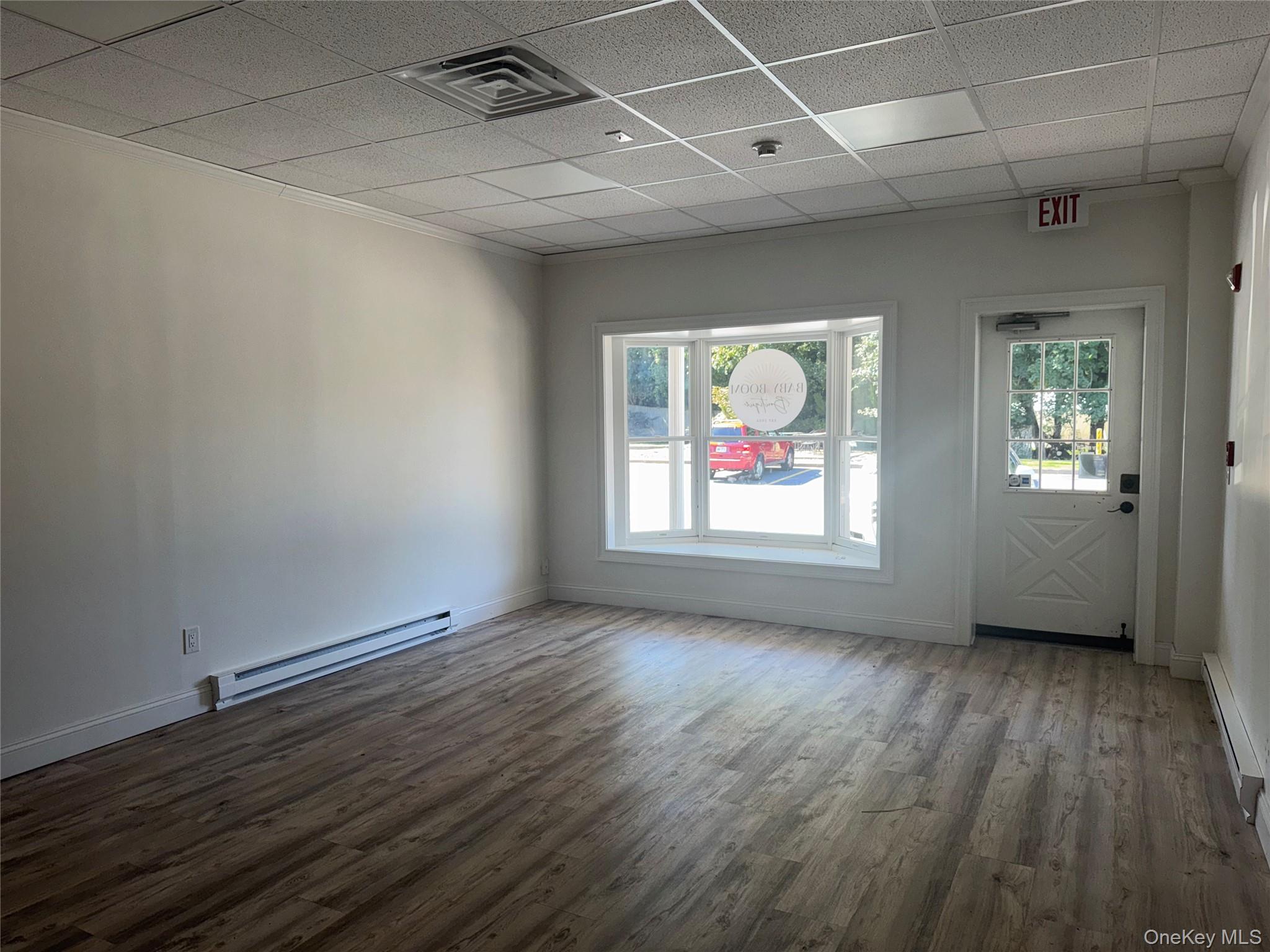 176 N Country Road # 4, Mount Sinai, NY 11766