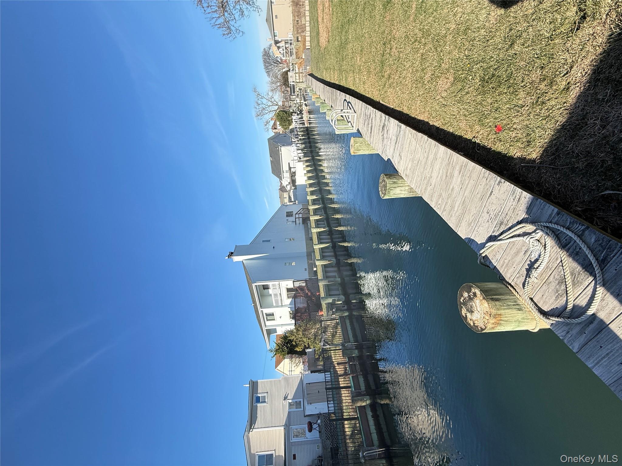 300 Branch Avenue, Freeport, NY 11520