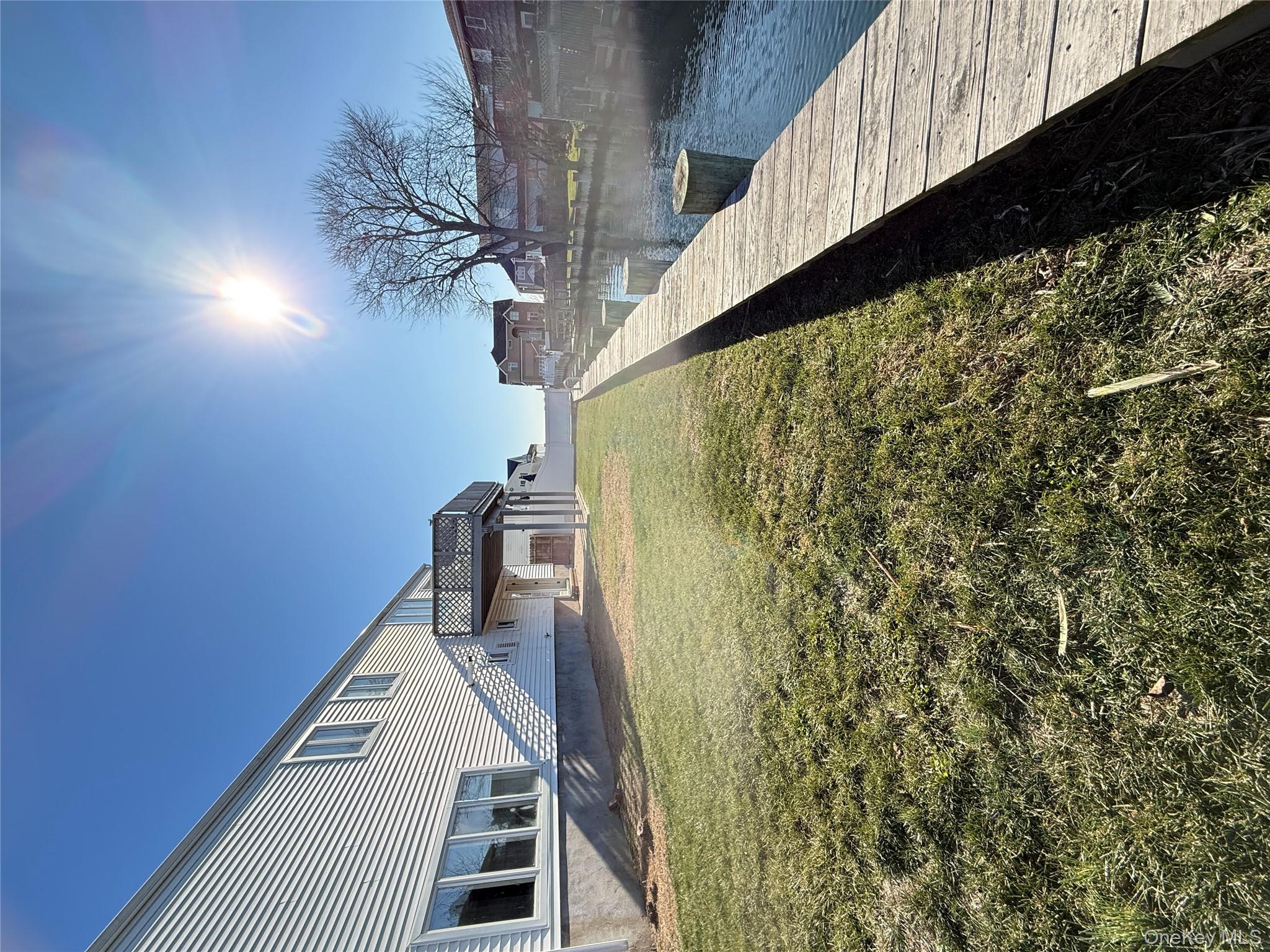 300 Branch Avenue, Freeport, NY 11520