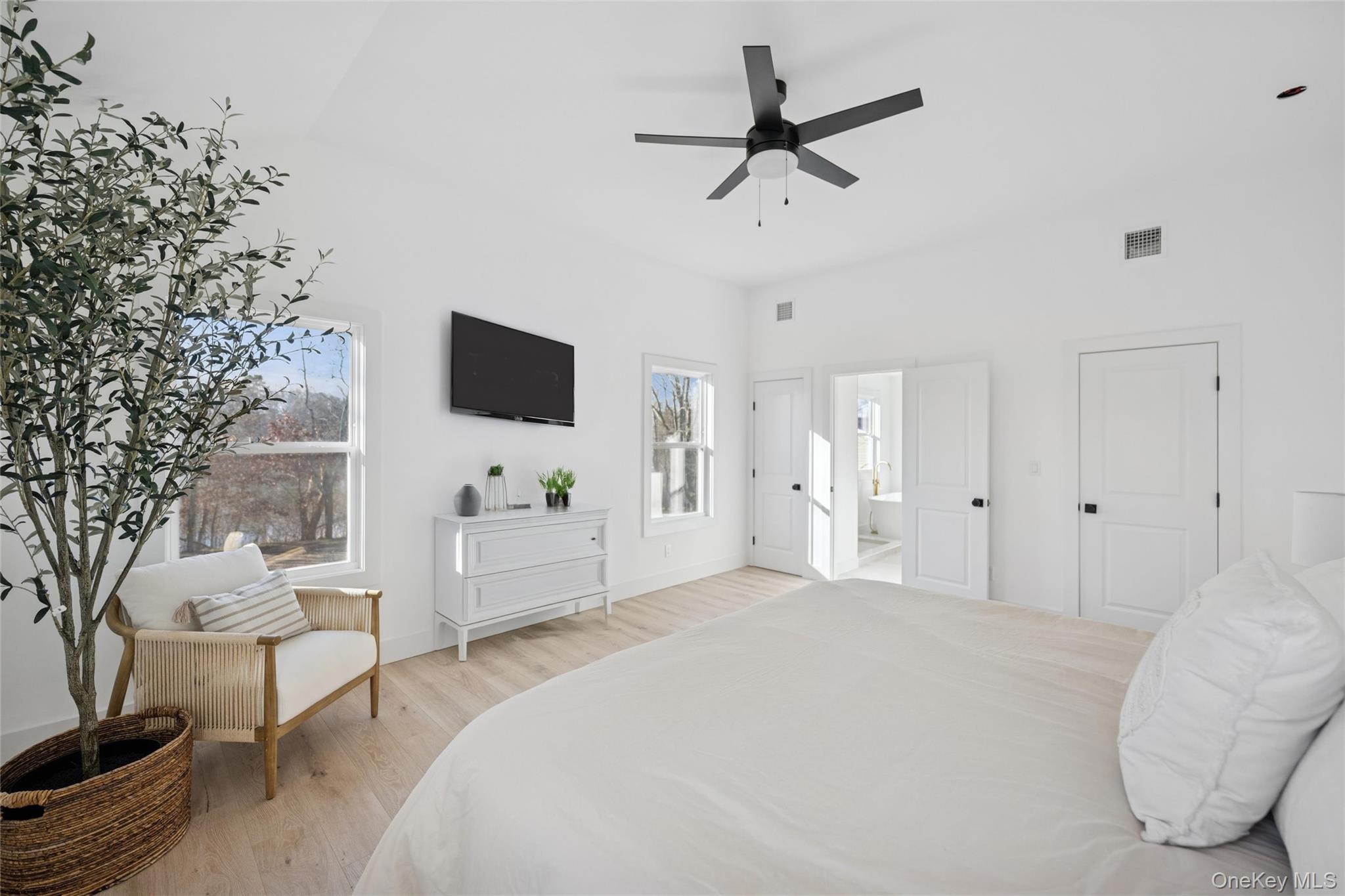 909 Ostrander Avenue, Riverhead, NY 11901