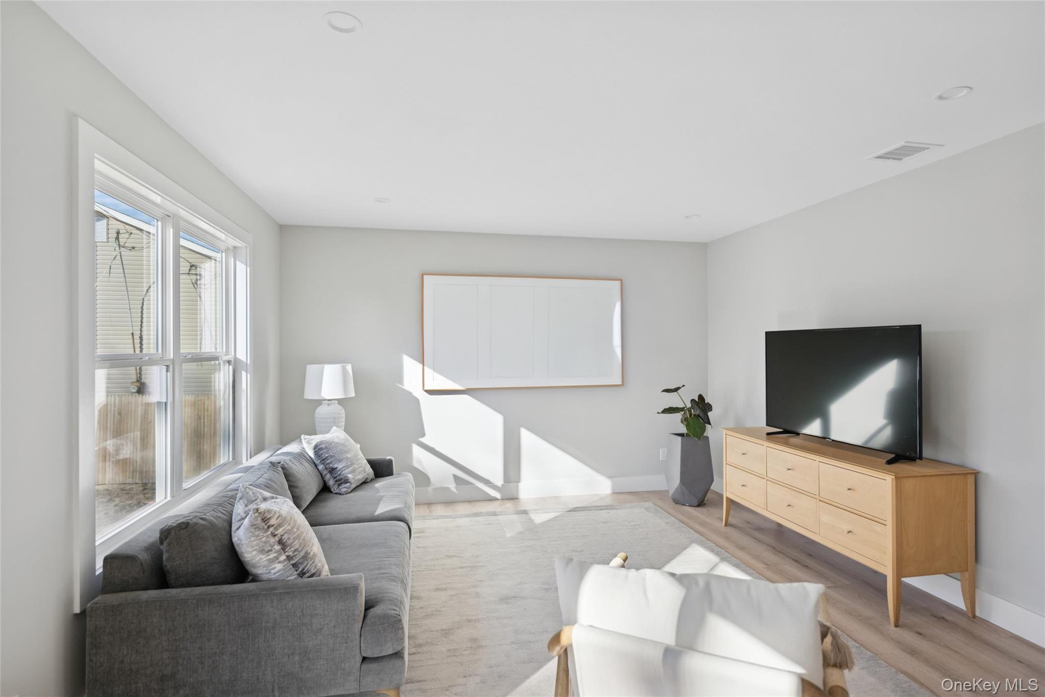 909 Ostrander Avenue, Riverhead, NY 11901