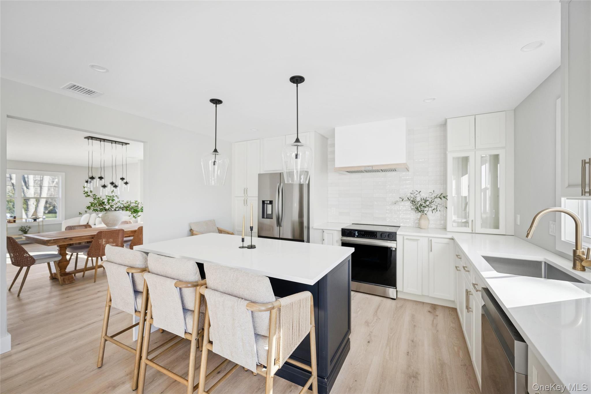 909 Ostrander Avenue, Riverhead, NY 11901