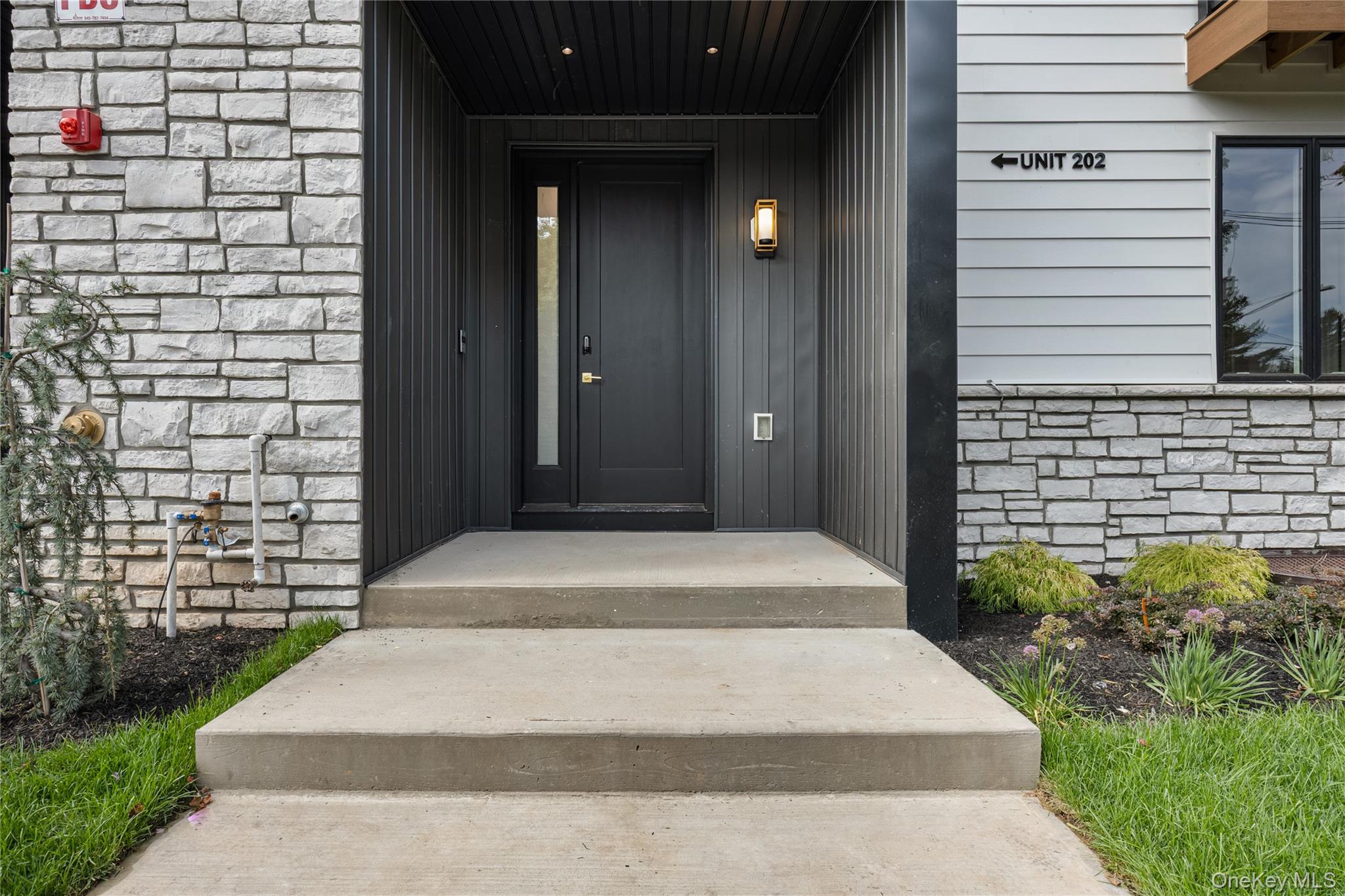 15 Northbrook Road # 201, Spring Valley, NY 10977