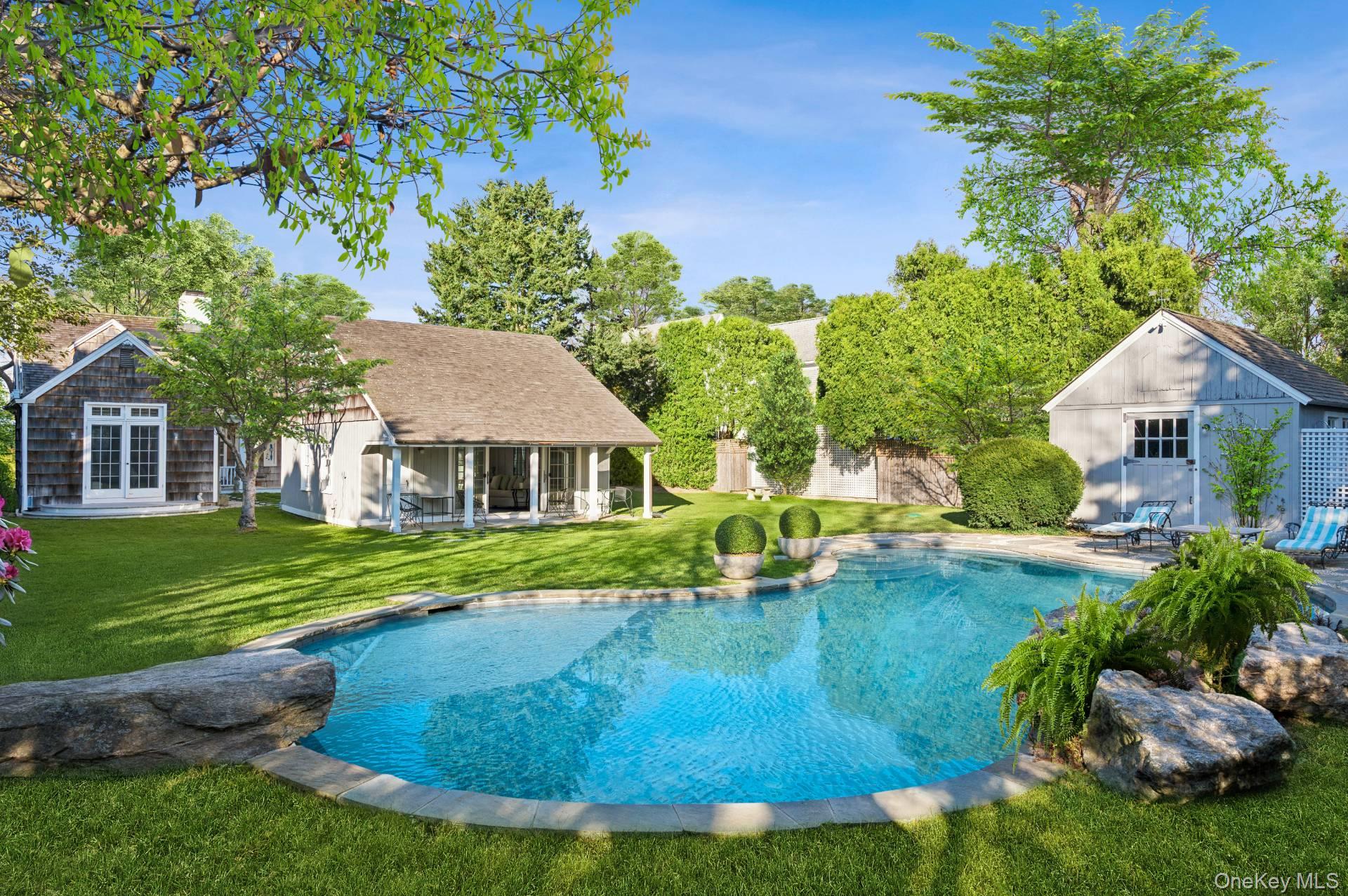 94 Post Lane, Southampton, NY 11968