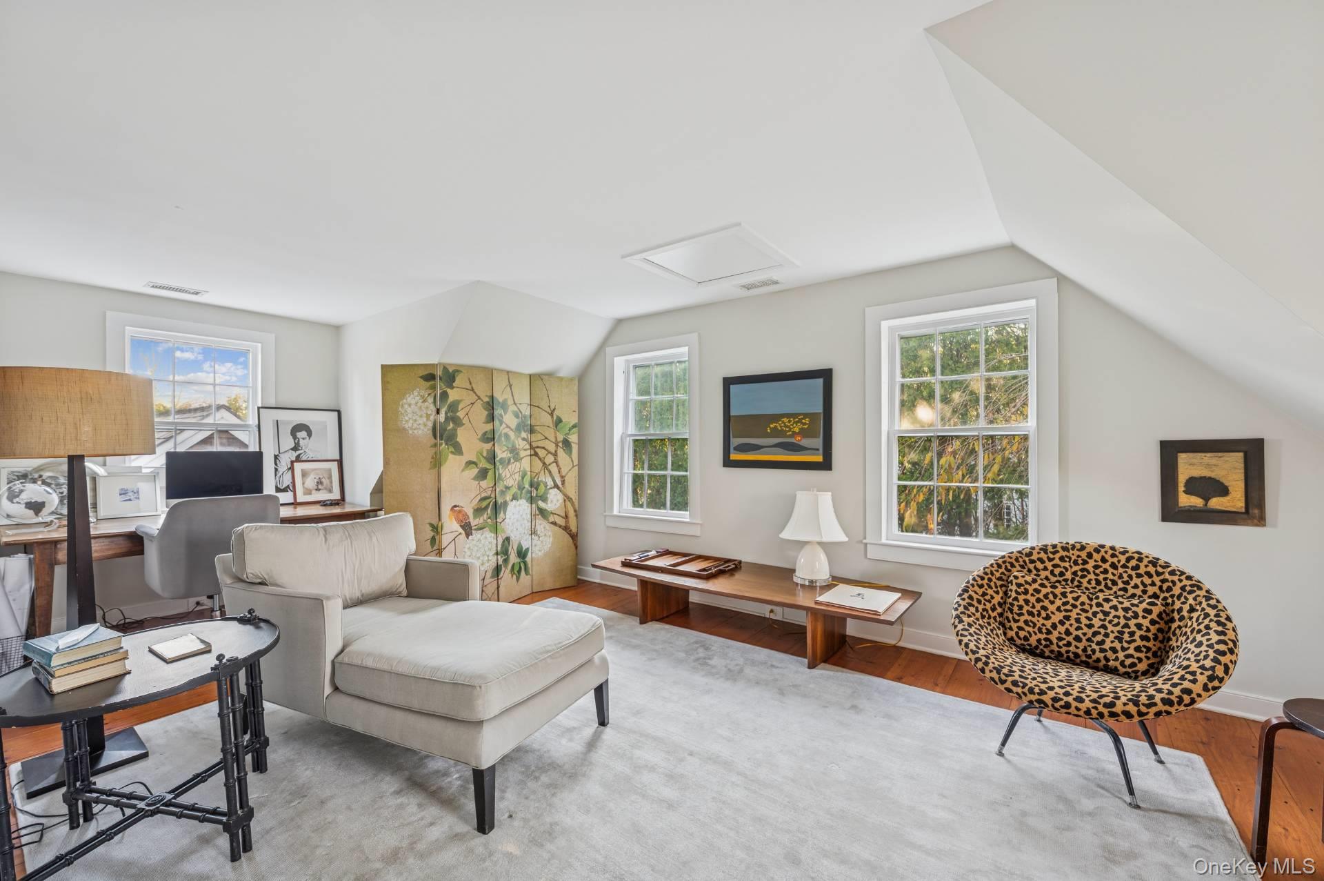 94 Post Lane, Southampton, NY 11968