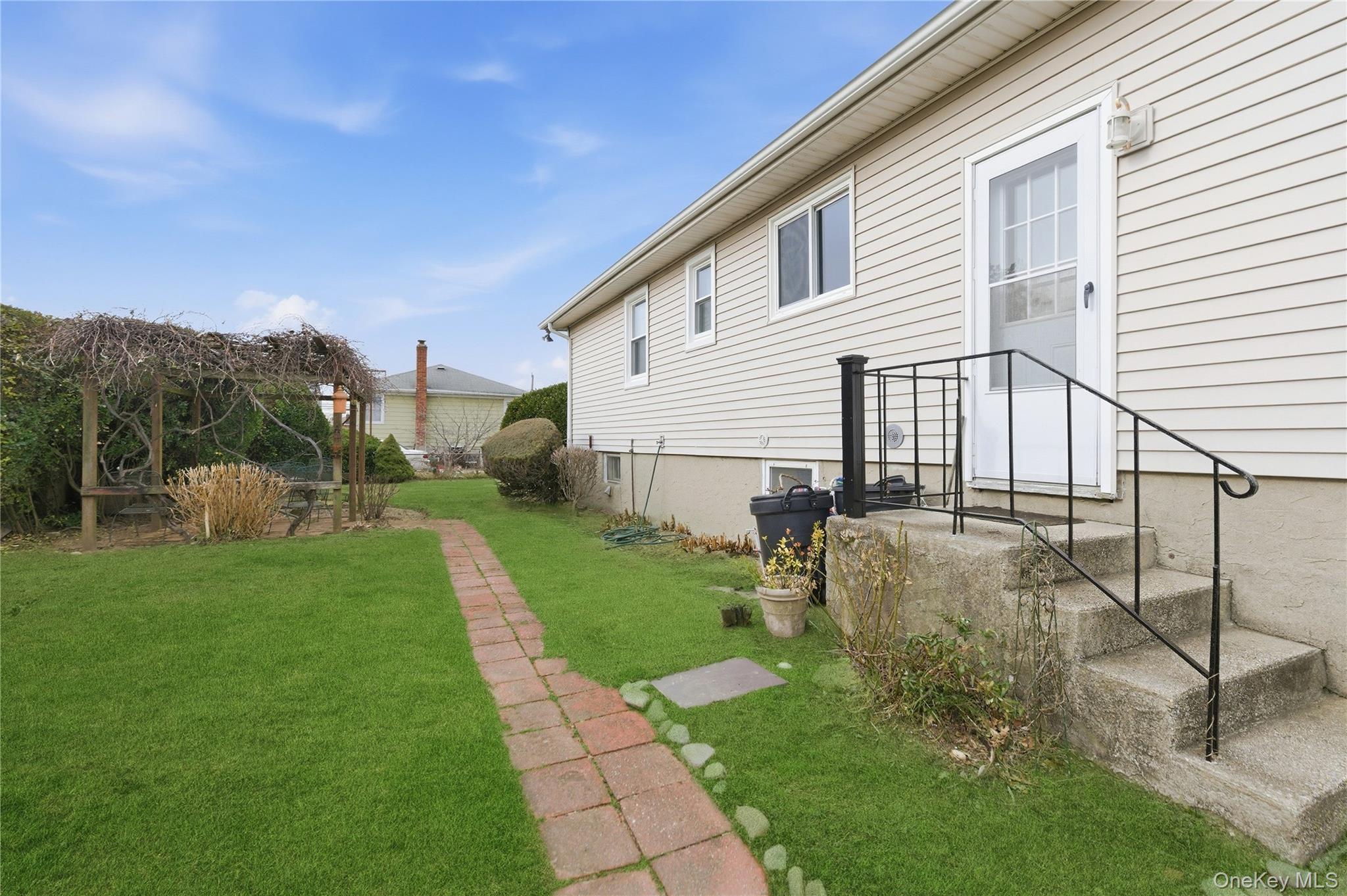 3292 Murdock Avenue, Oceanside, NY 11572