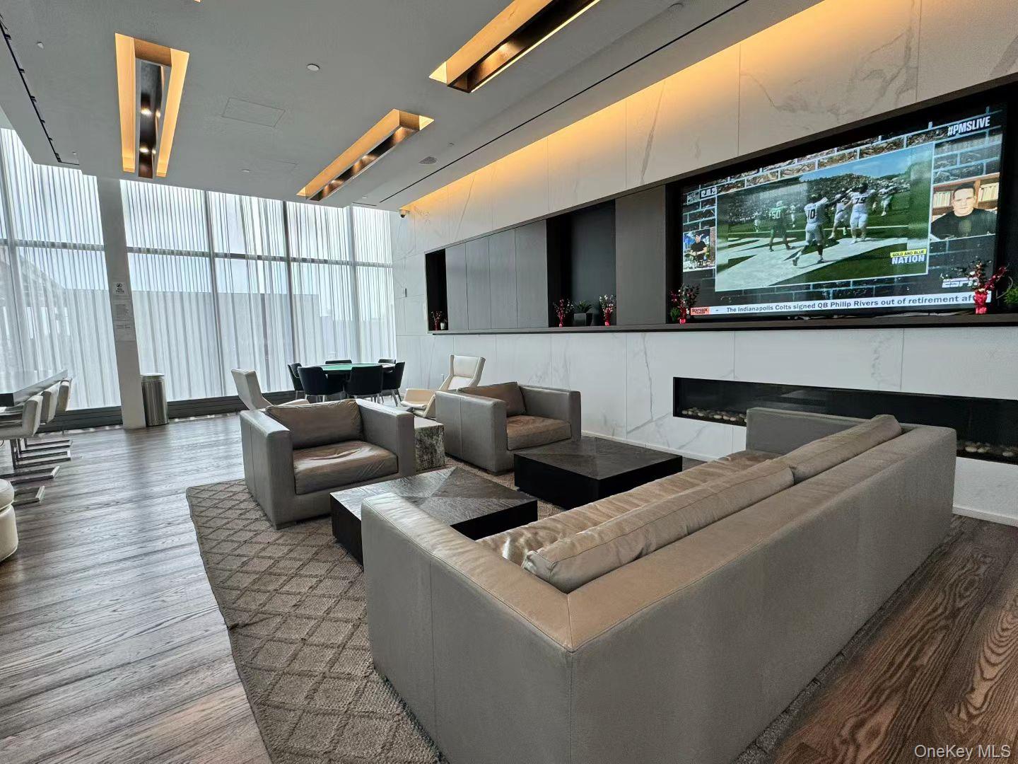 131-03 40th Road # 16D, Flushing, NY 11354