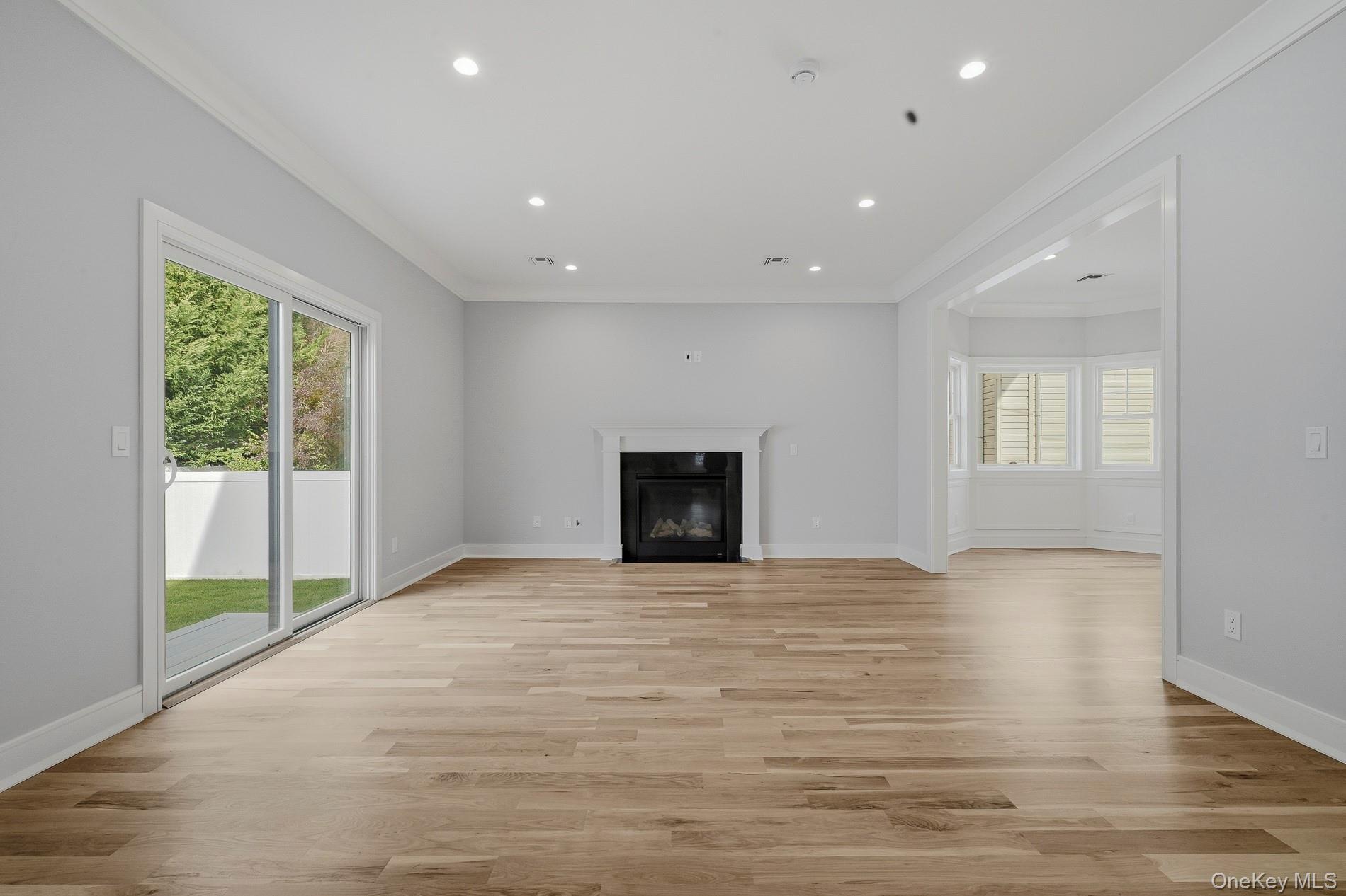 5 Ketcham Place, Melville, NY 11747