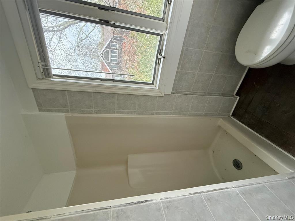 39 Cedar Drive, Southampton, NY 11968