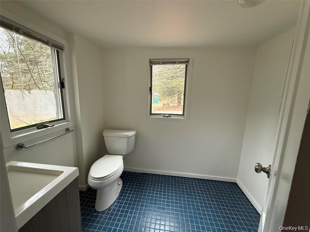 39 Cedar Drive, Southampton, NY 11968