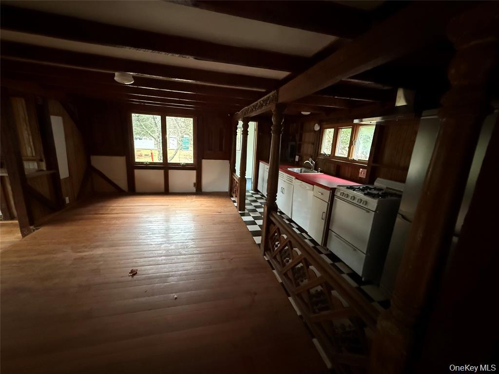 39 Cedar Drive, Southampton, NY 11968