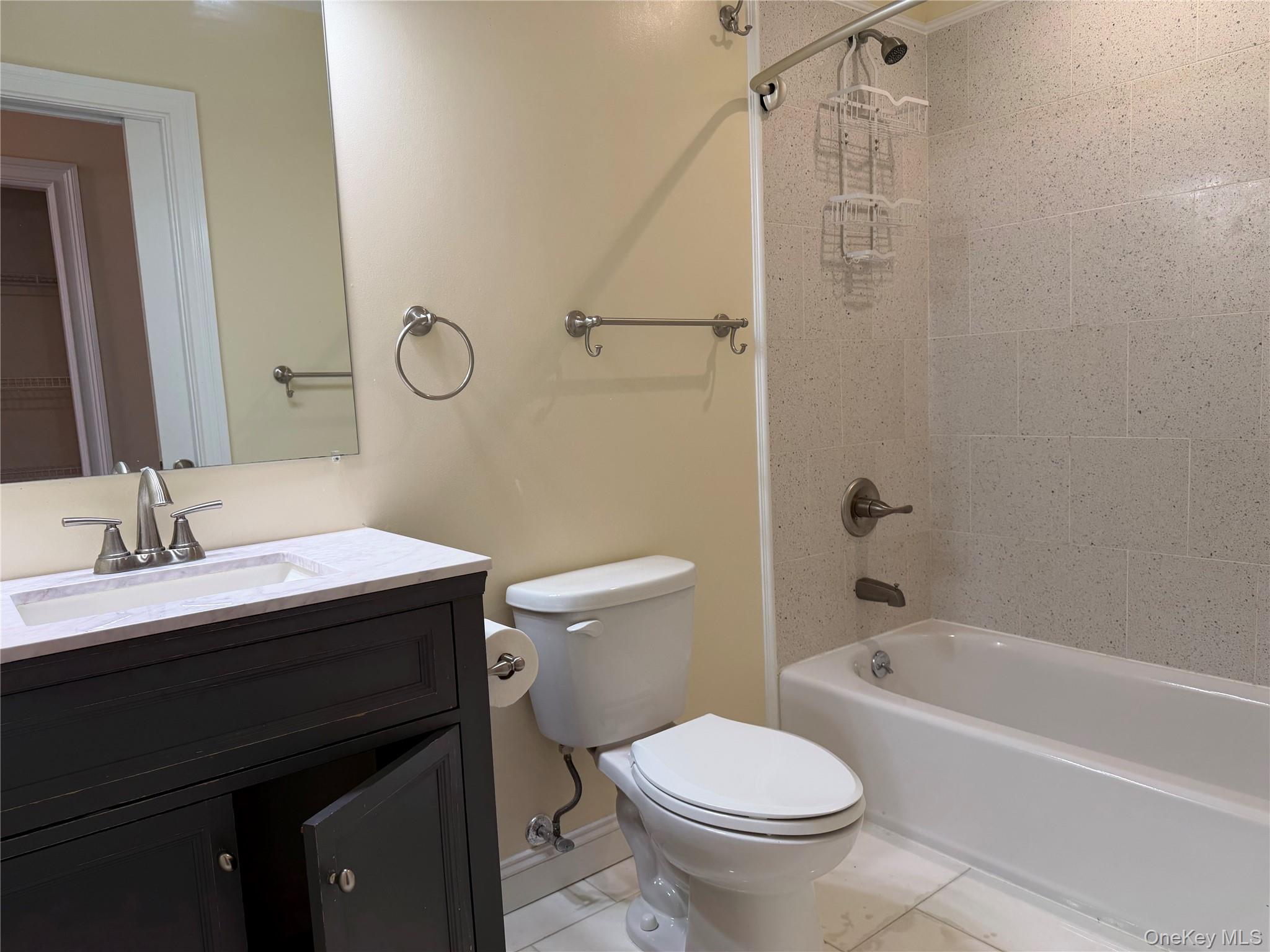 337 Main Street # 2F, Poughkeepsie, NY 12601