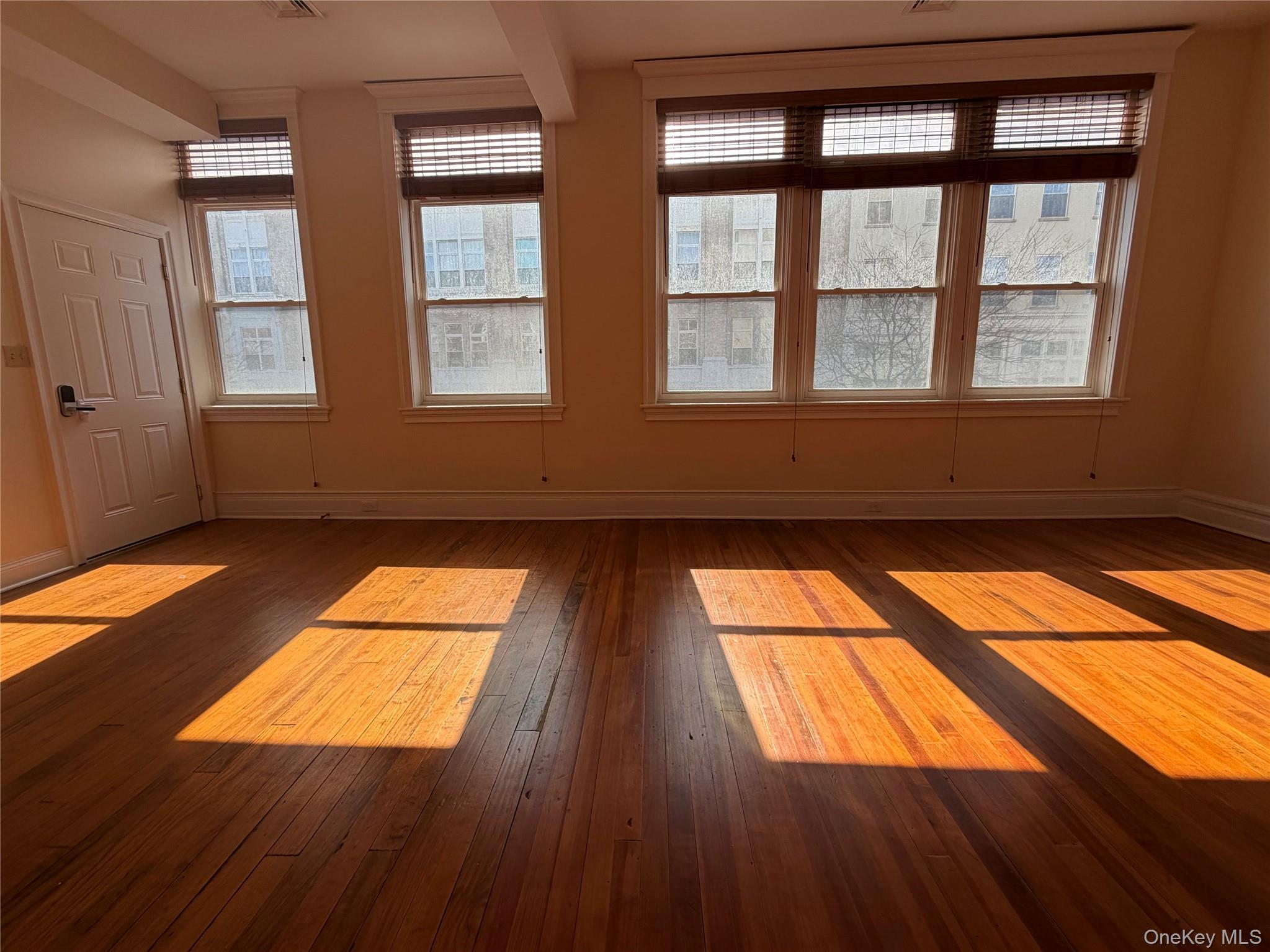 337 Main Street # 2F, Poughkeepsie, NY 12601